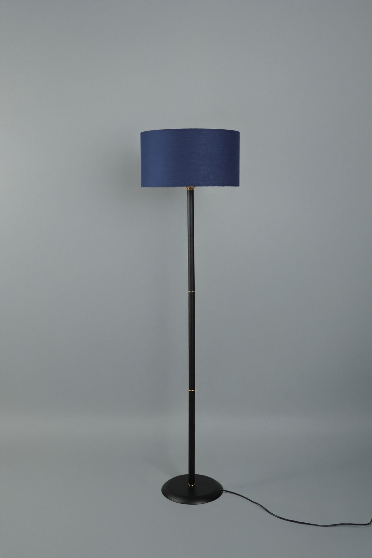 teknotrust Vica Metal Lambader Siyah-Lacivert (38x38x145 cm)