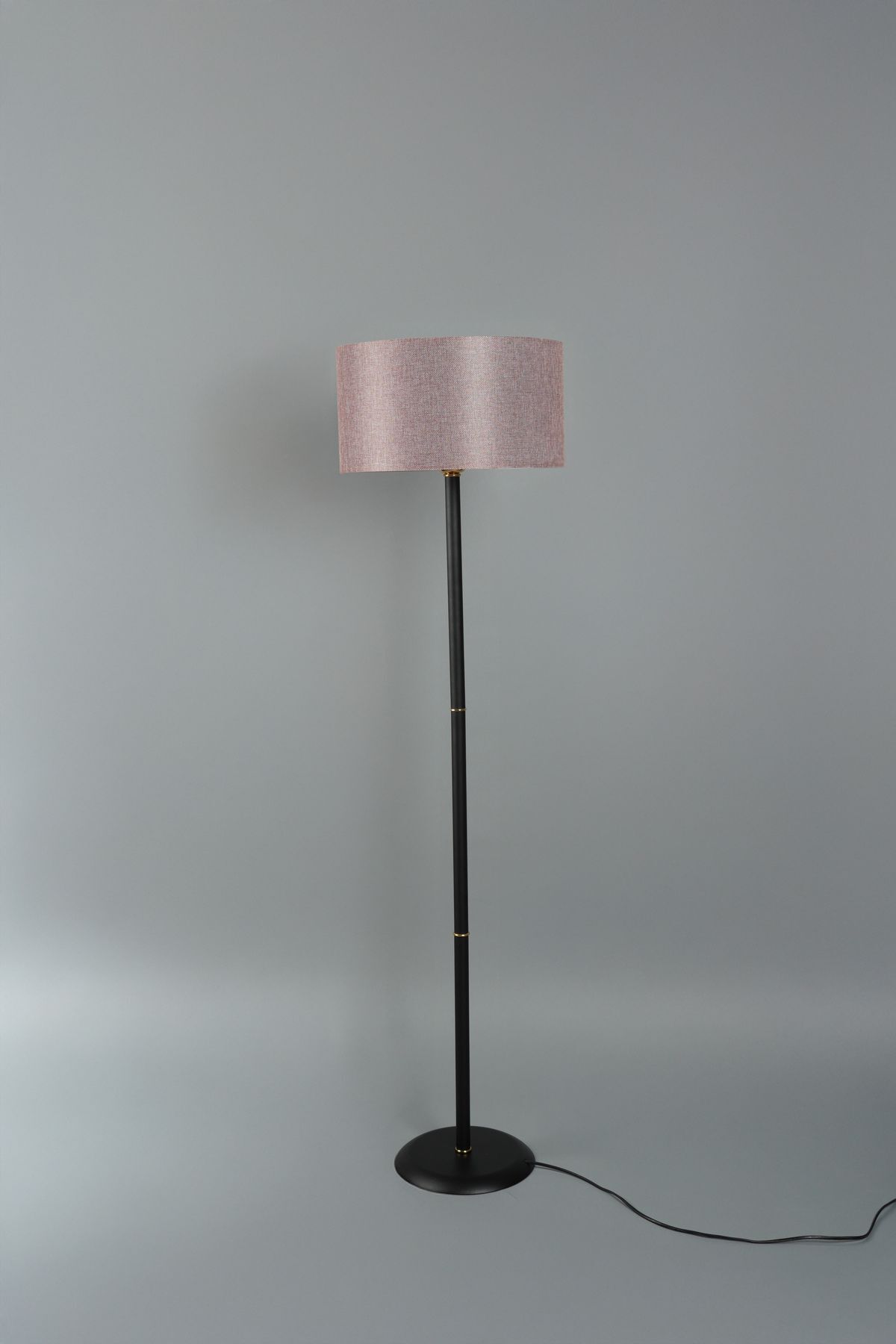 teknotrust Vica Metal Lambader Siyah-Gül Kurusu (38x38x145 cm)