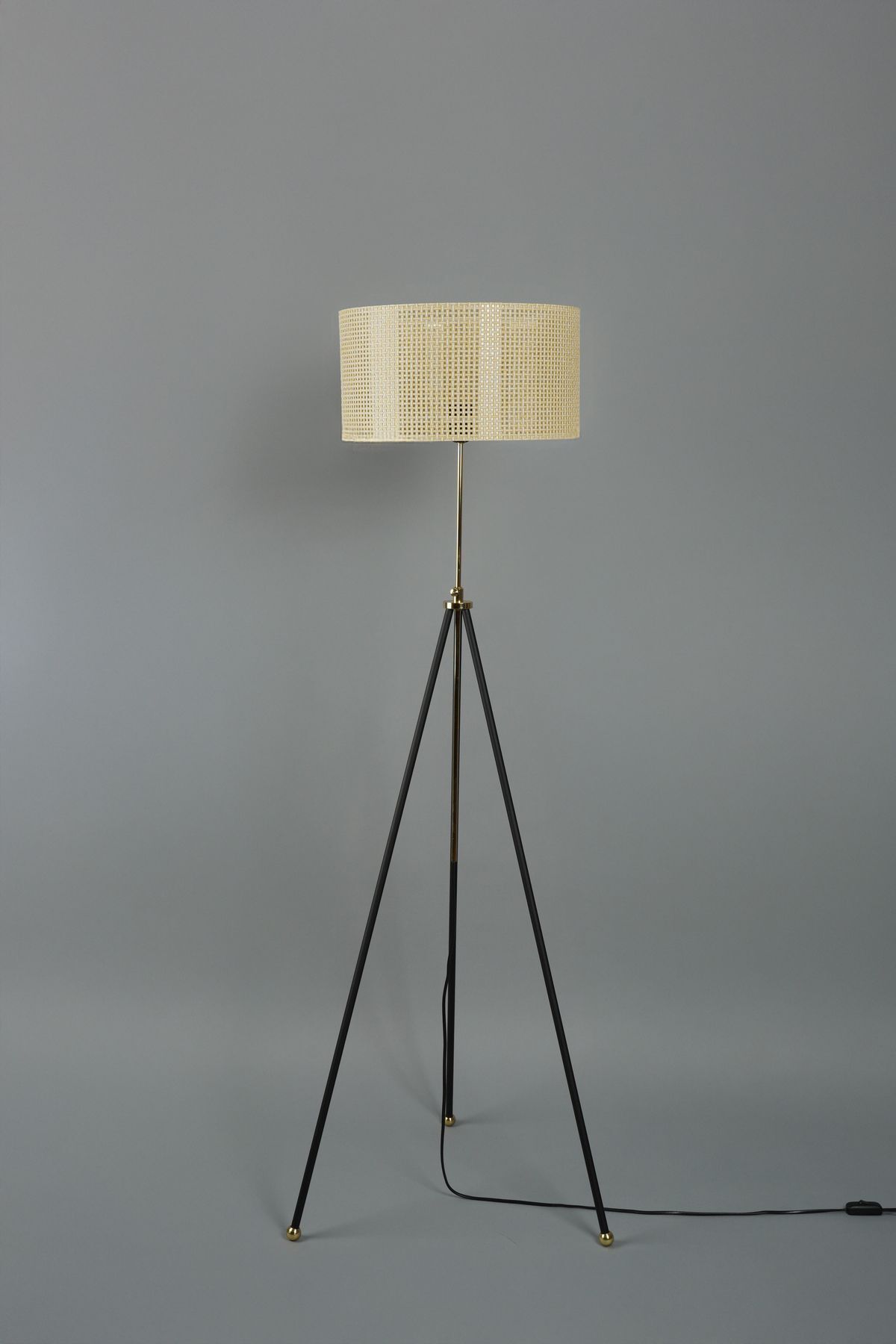 teknotrust Pier Metal Lambader Siyah-Hasır (38x38x145 cm)