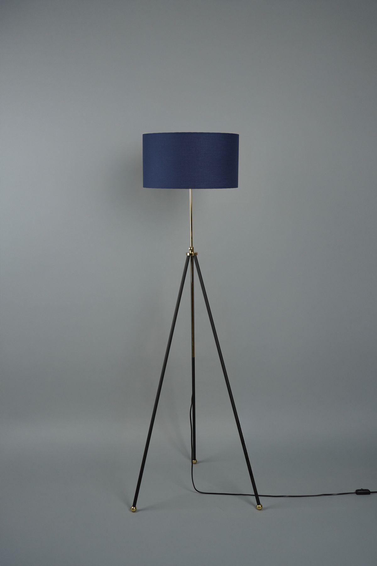 teknotrust Pier Metal Lambader Siyah-Lacivert (38x38x145 cm)