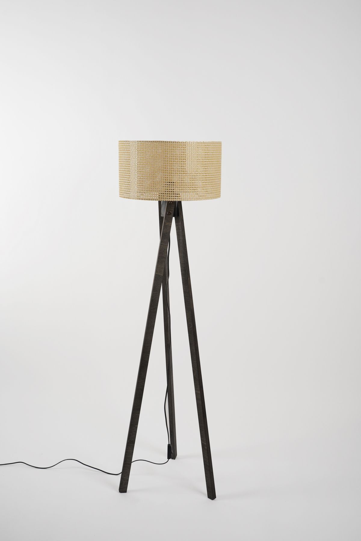 teknotrust Pier Lambader Siyah-Hasır (38x38x140 cm)