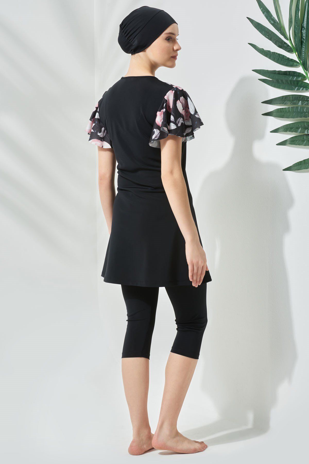 C&City-Halbbedeckter Hijab-Badeanzug mit Kurzarmstrumpfhose C13090 Schwarz 3