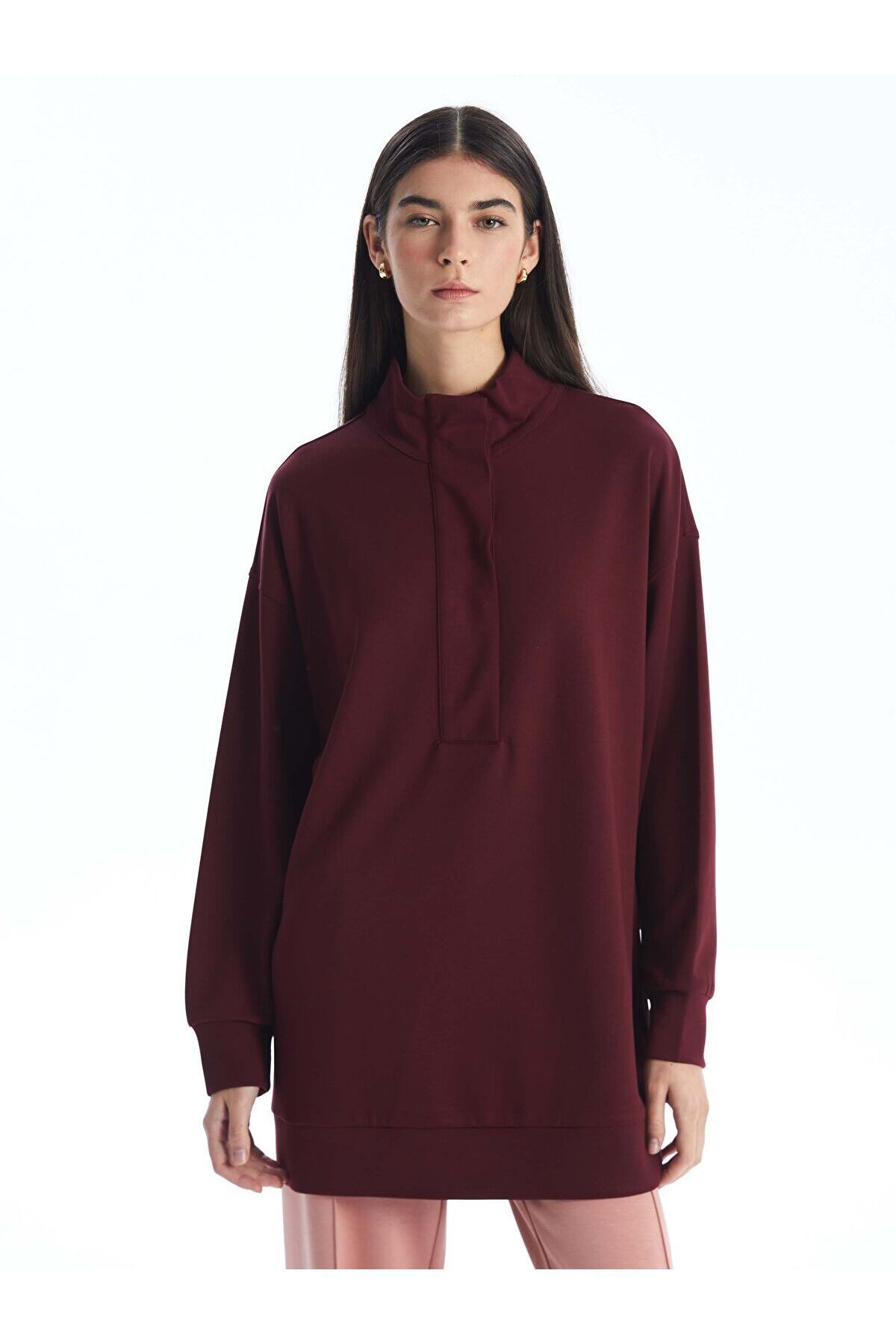 LC Waikiki Dik Yaka Düz Uzun Kollu Oversize Kadın Tunik