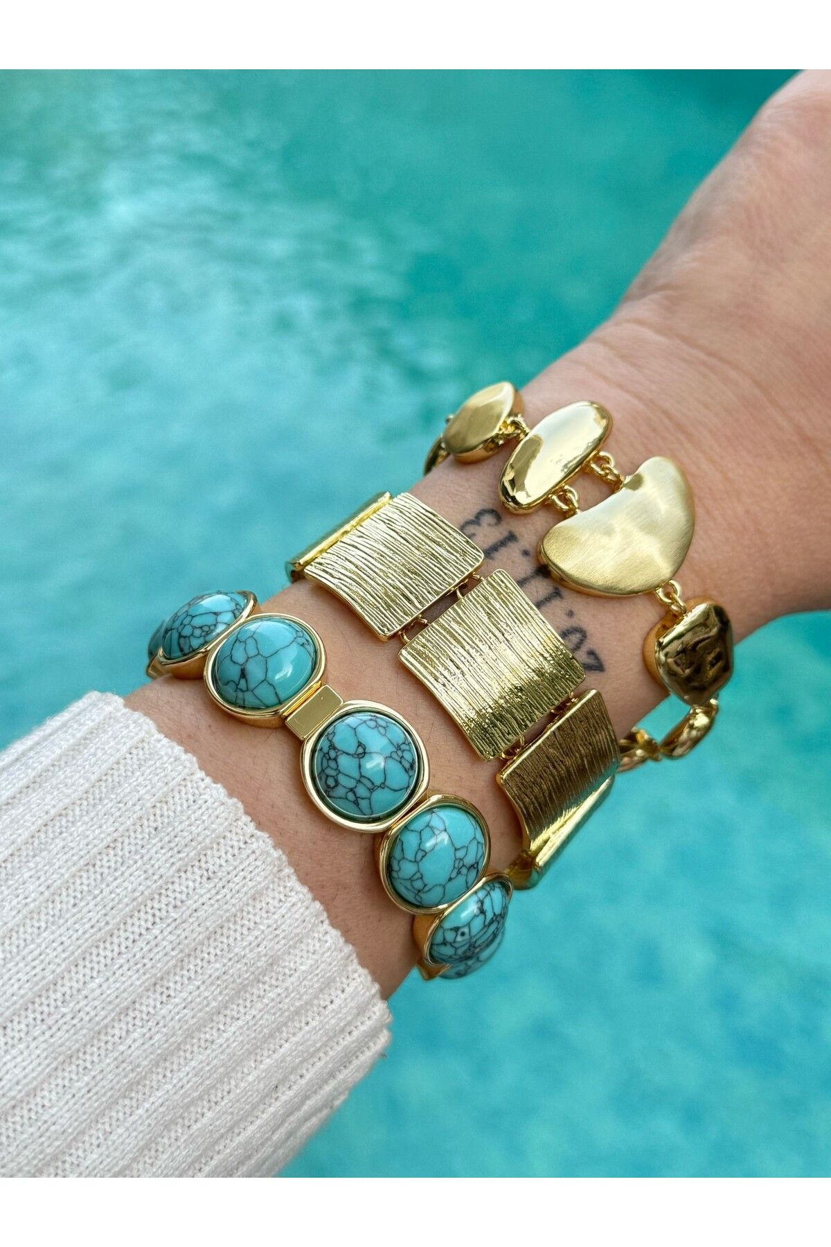 MyladyAccessoriess-Special Series Opal Stone and Rubber Detailed Brass Plated Bracelet Red 4