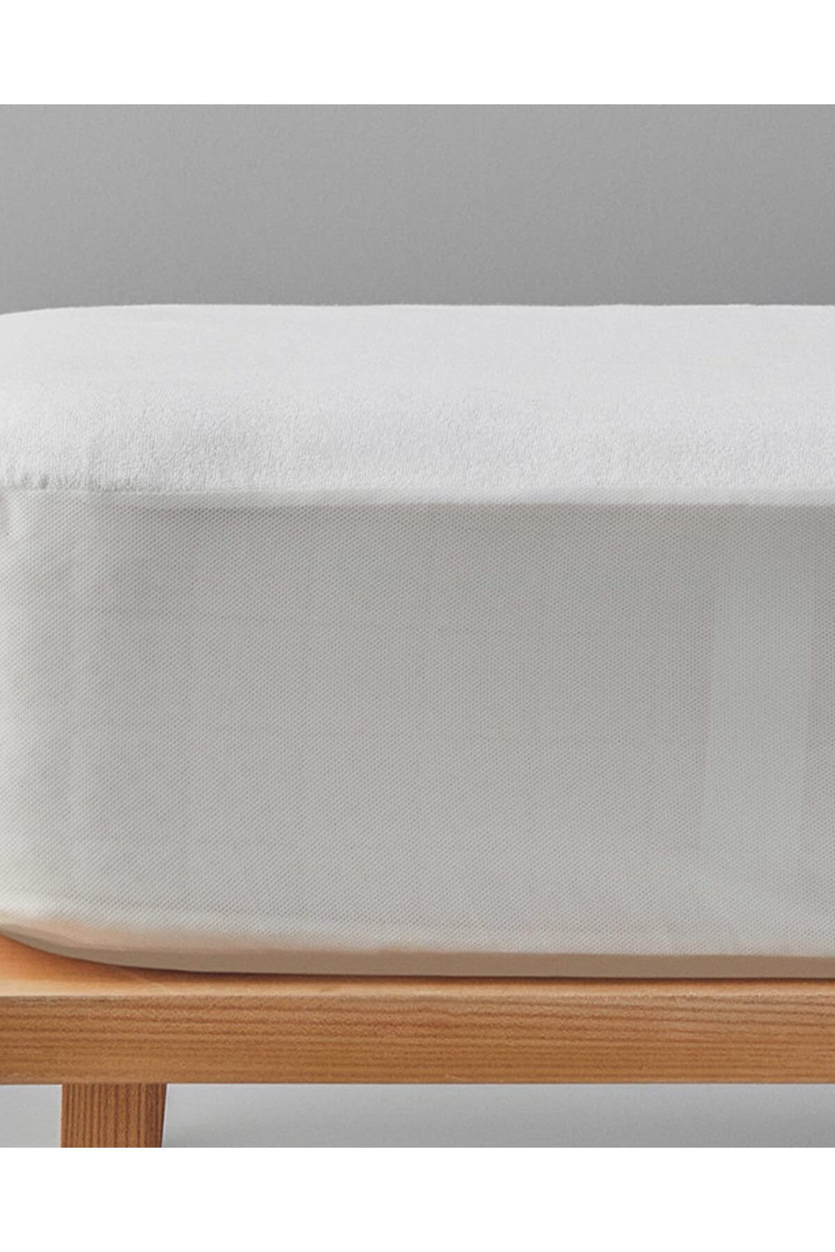 STOREMAX Rom Home Comfort Pamuklu Sıvı Geçirmez Çift Kişilik Yatak Koruyucu Alez Beyaz Romshp 1067323