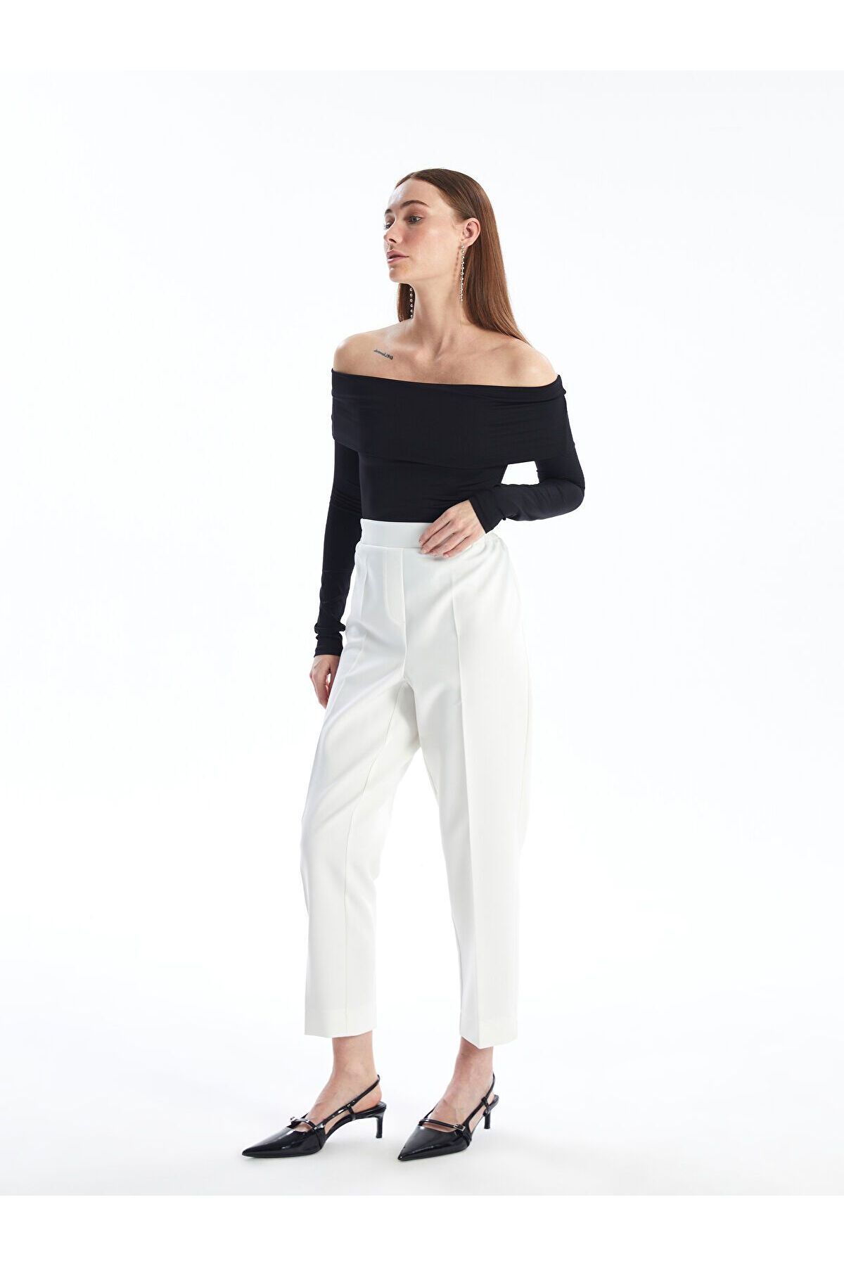 LC Waikiki Beli Lastikli Standart Fit Kadın Pantolon