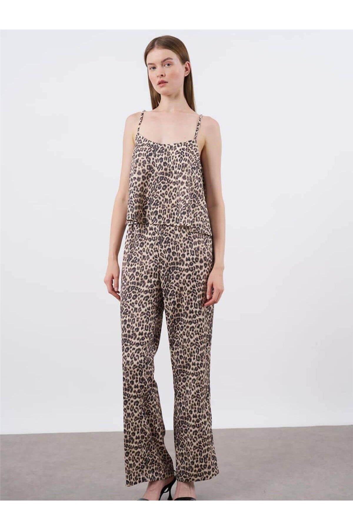 Coral Askılı Bluz Pantolon Leopar Takım Leopar