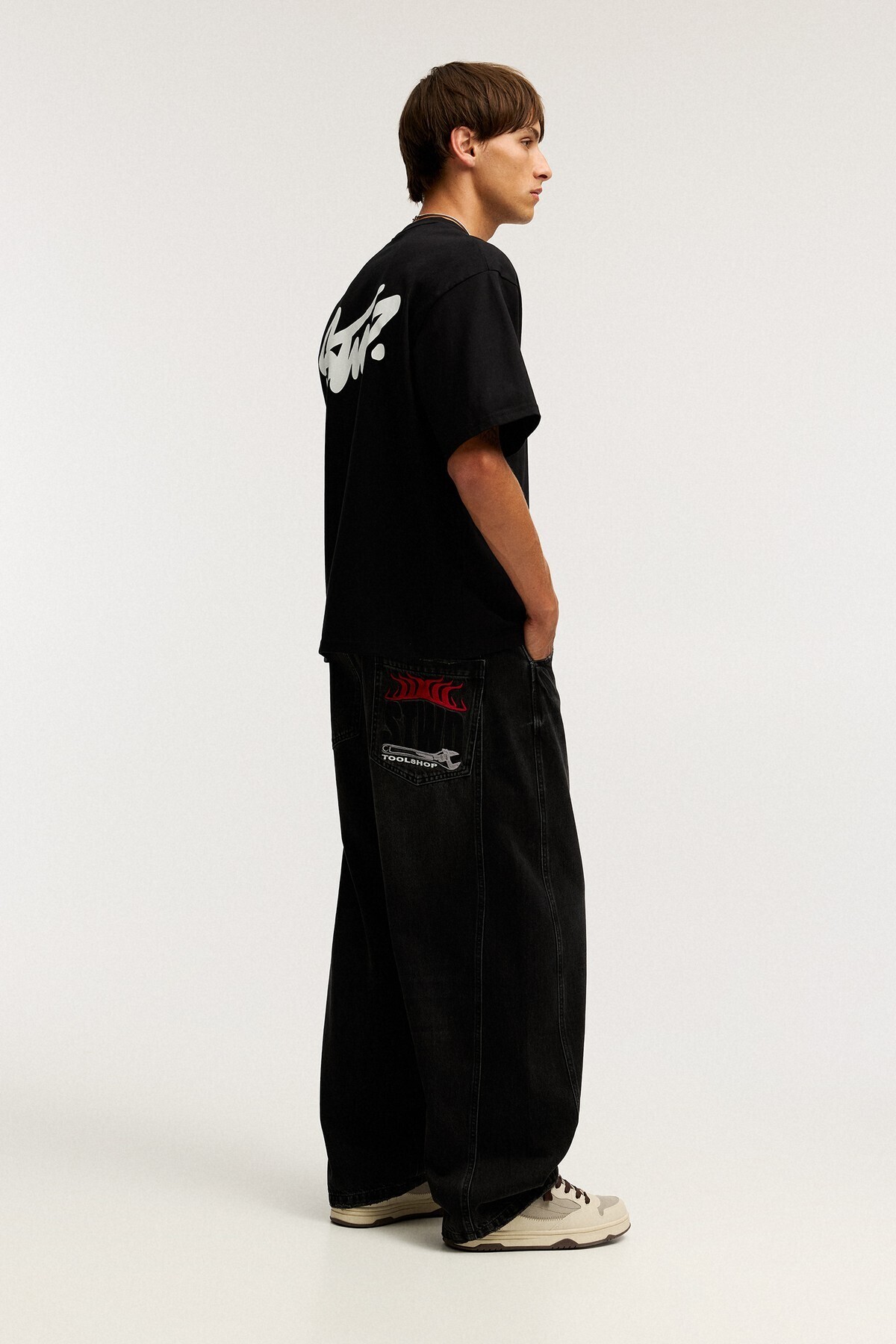 Pull & Bear-T-shirt with STWD logo 5