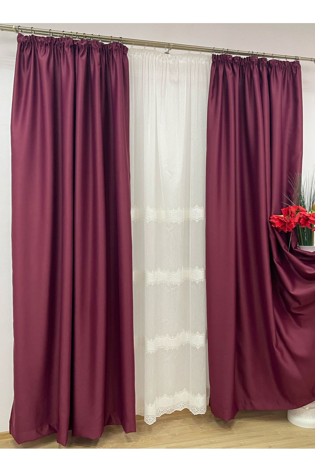 Liz Line-Set doua draperii blackout, ruby, "Monocrom Signature" by Liz Line, cu rejansa 2x140x245 DR714 5