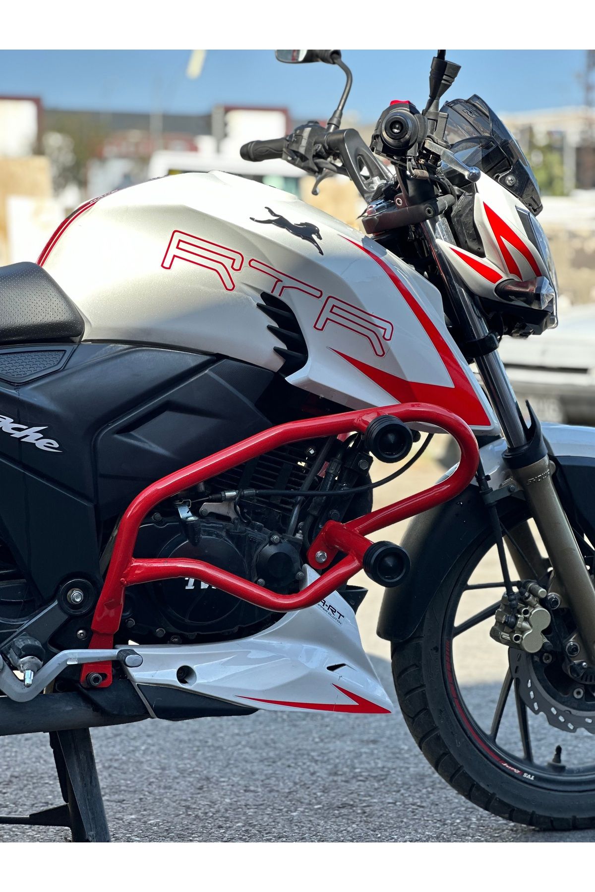 İnan TVS RTR 200 ÖZEL KIRMIZI BÜYÜK 4 TAKOZLU KORUMA DEMİRİ