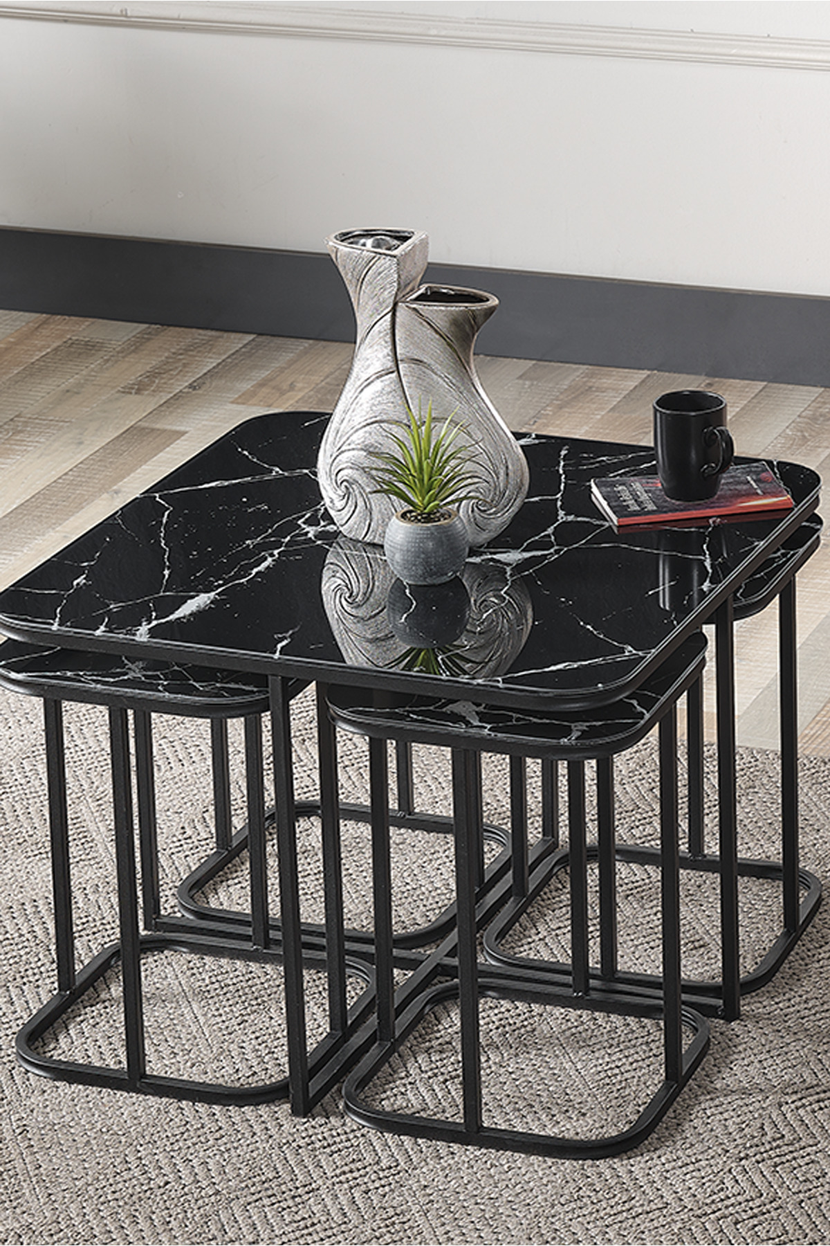 5 Li Iç Içe 4 1 Siyah Mermer Temperli Cam Siyah Metal Ayak Takım Sehpa Orta Sehpa