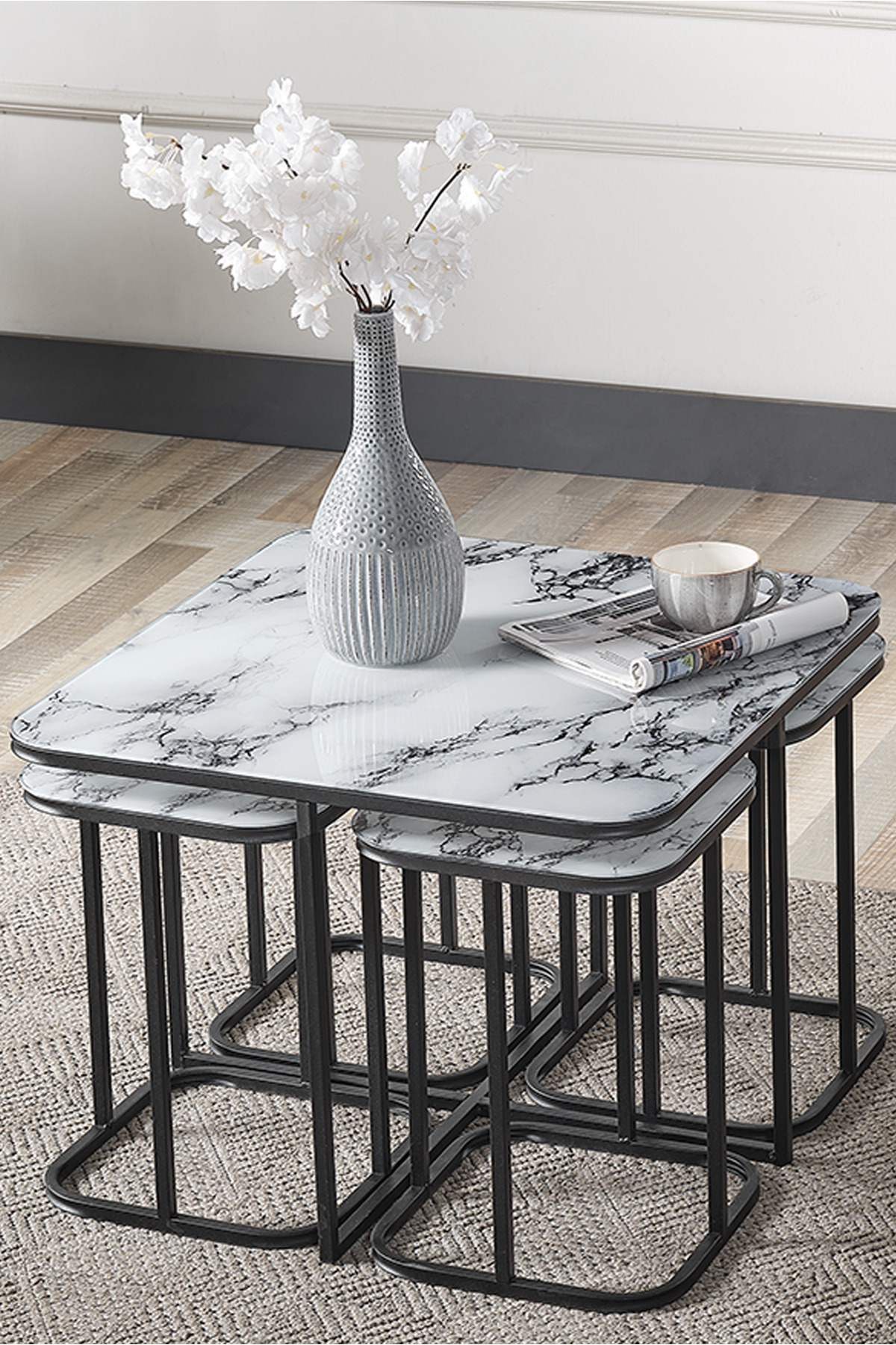 5 Li Iç Içe 4 1 Beyaz Mermer Temperli Cam Siyah Metal Ayak Takım Sehpa Orta Sehpa