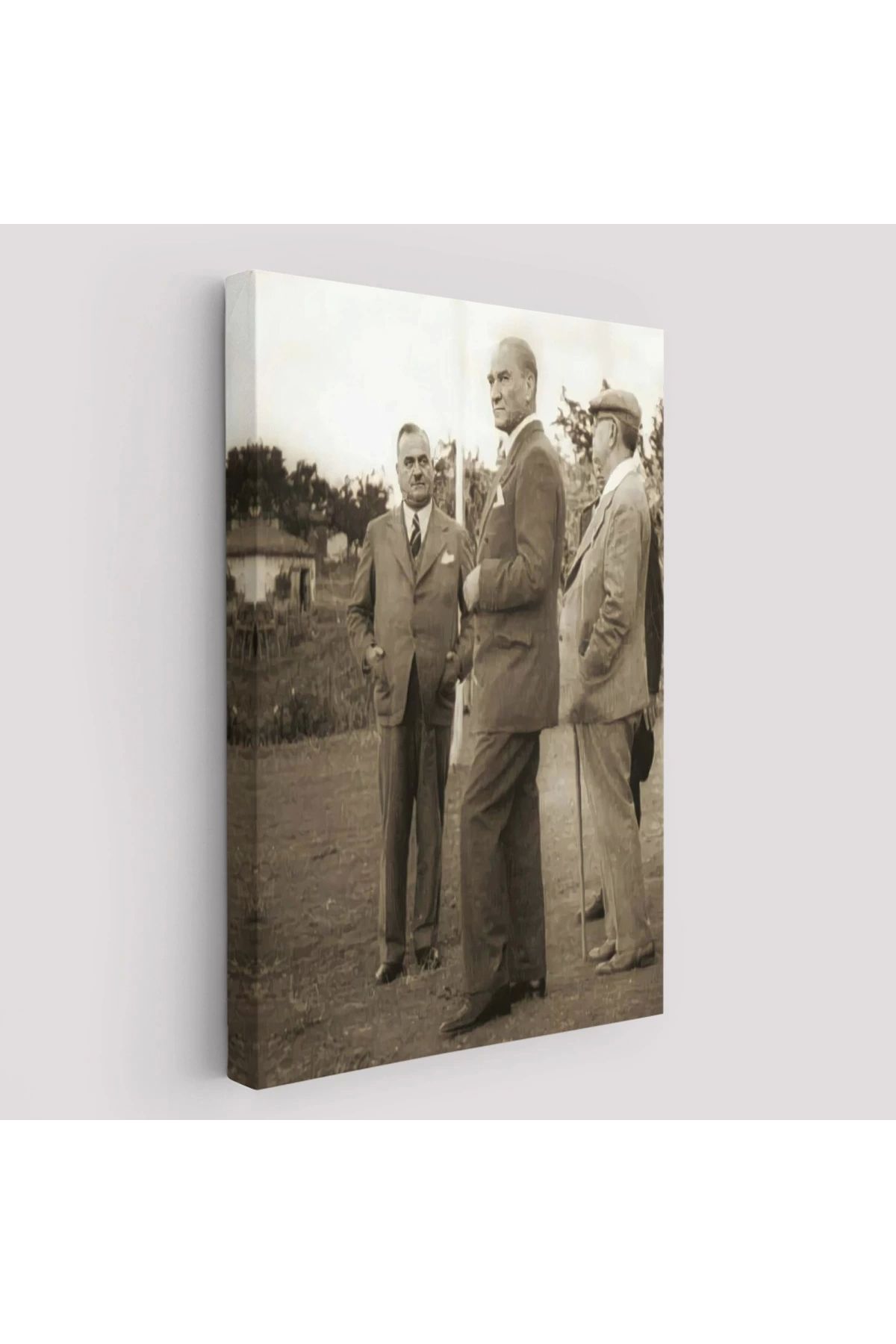 Findify Store Atatürk, Celal Bayar, ve Kılıç Ali ile Muhafız Alayında Denetlemelerde Bulunurken Tablo-6259