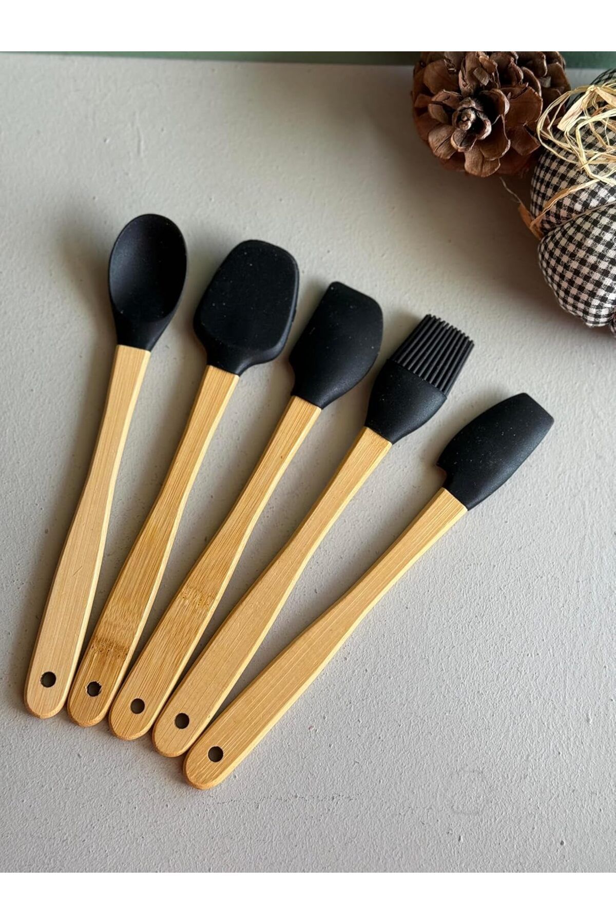 STOREMAX ELZ Mutfak Bambu Silikon Isıya Dayanıklı Kaşık Kepçe Takımı 5'li Set Siyah FRNTR 1127478