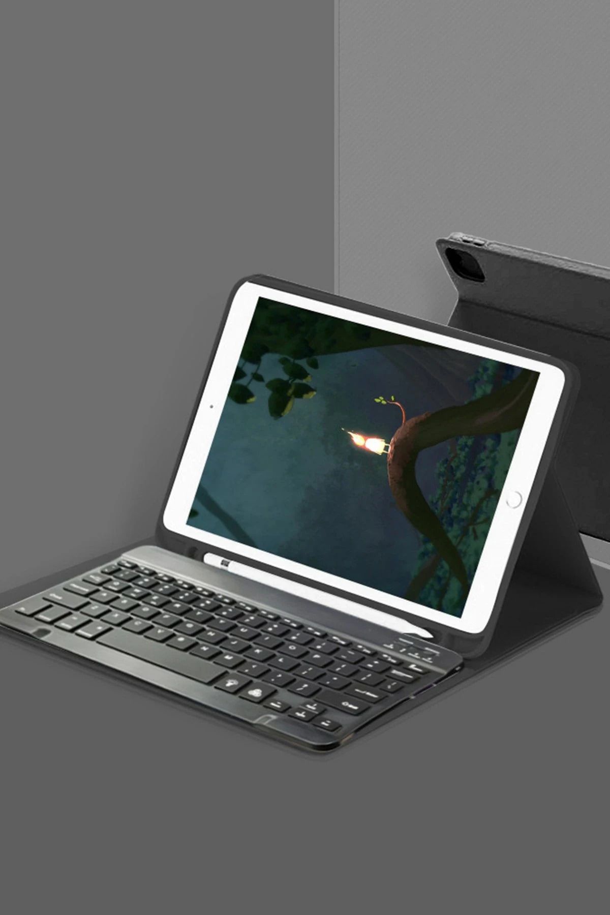 NewFace iPad 5 Air 9.7 Kılıf KC01 Smart Klavyeli Tablet Kılıfı - Siyah INSLM