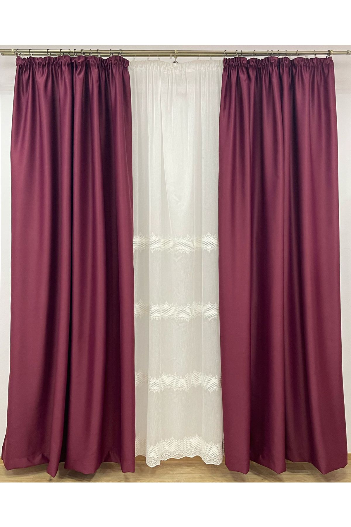 Liz Line-Set doua draperii blackout, ruby, "Monocrom Signature" by Liz Line, cu rejansa 2x200x245 DR72 3