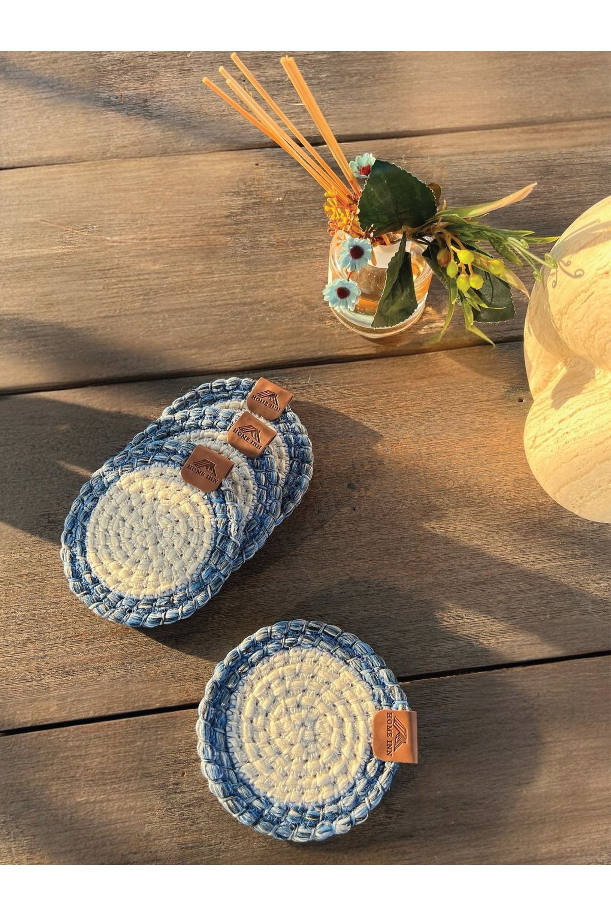 homeınn 4 Adet Yuvarlak Bardak Altlığı- Leke Tutmaz- Mavi-Beyaz 13x13 cm