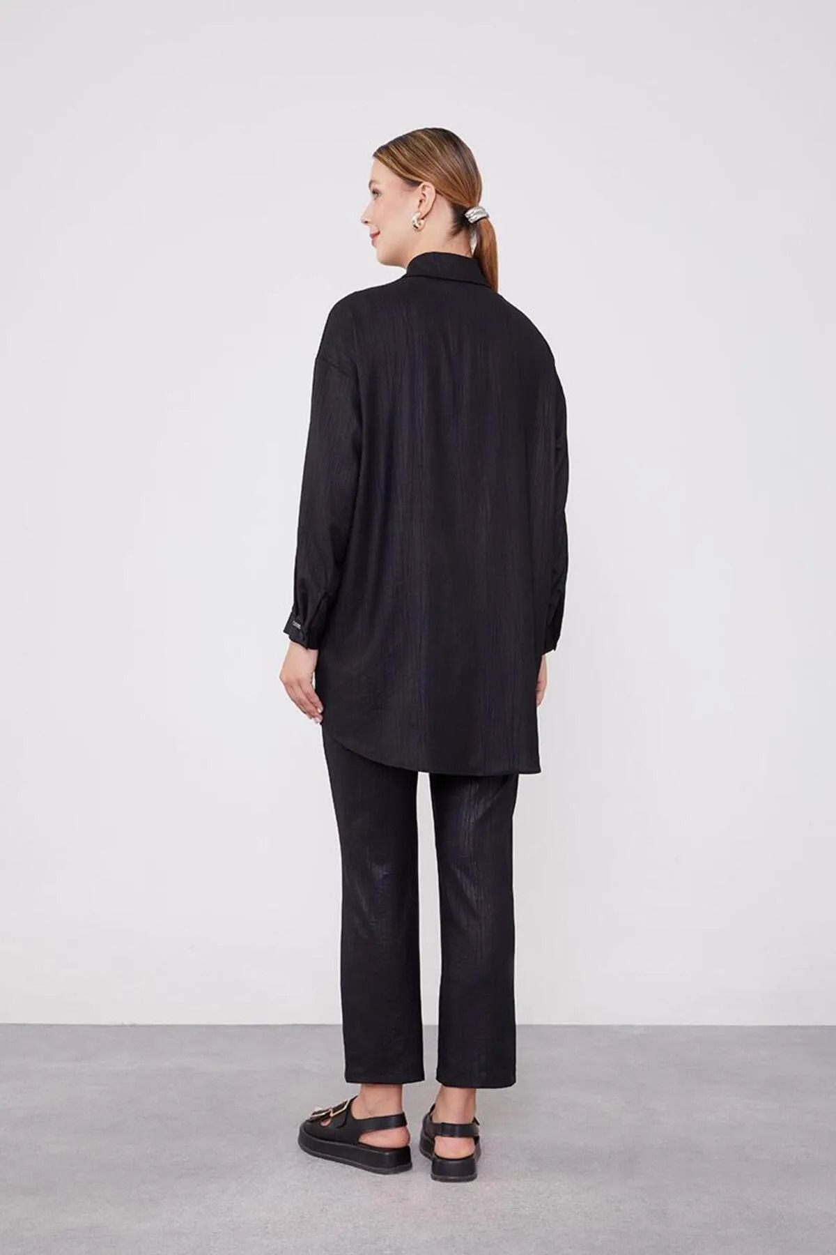 Levidor-Black Sequin Embroidered Lake Collar Double Set 6