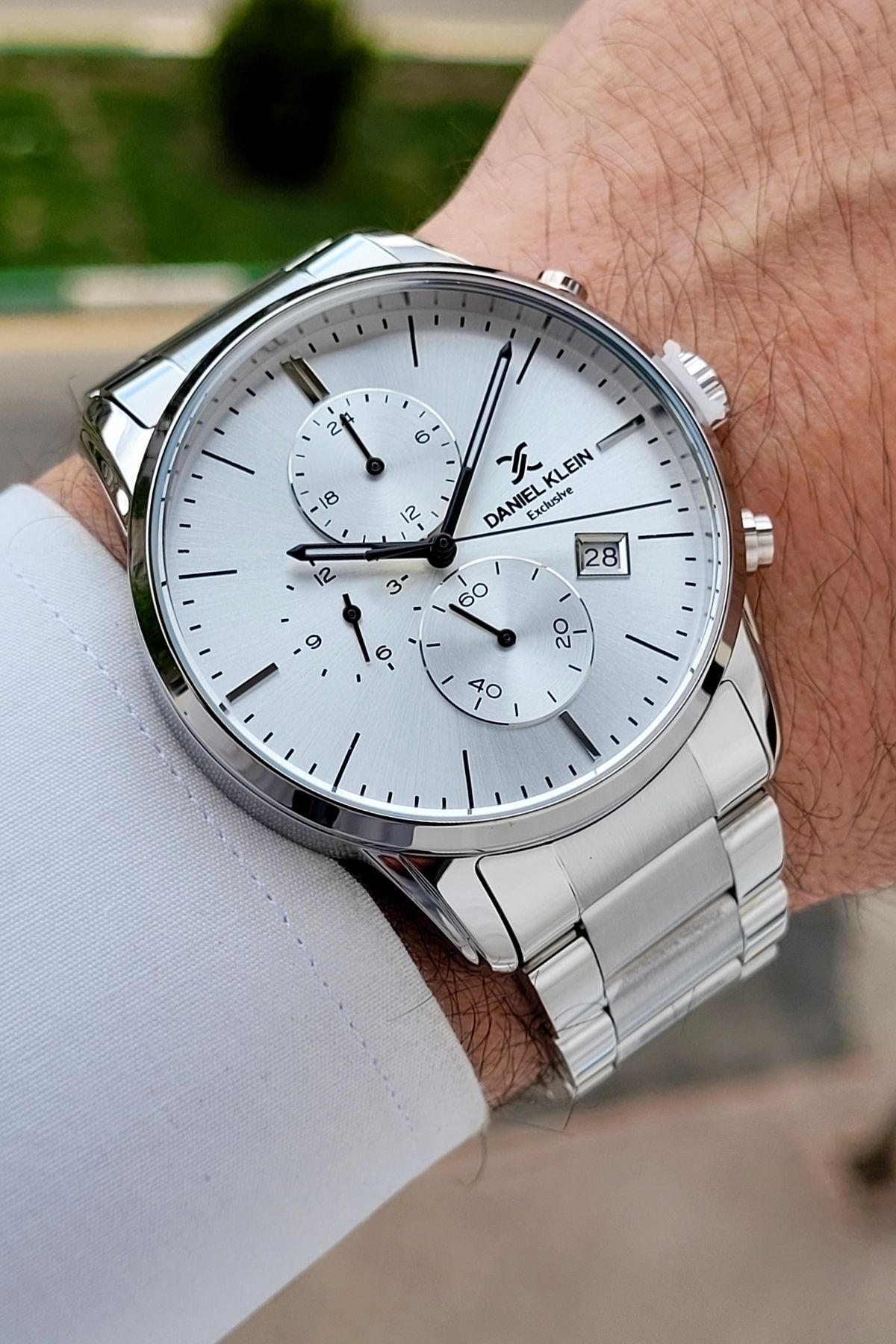 Daniel Klein Gri Renk Ayarlanabilir Kordonlu 42 Mm Erkek Kol Saati