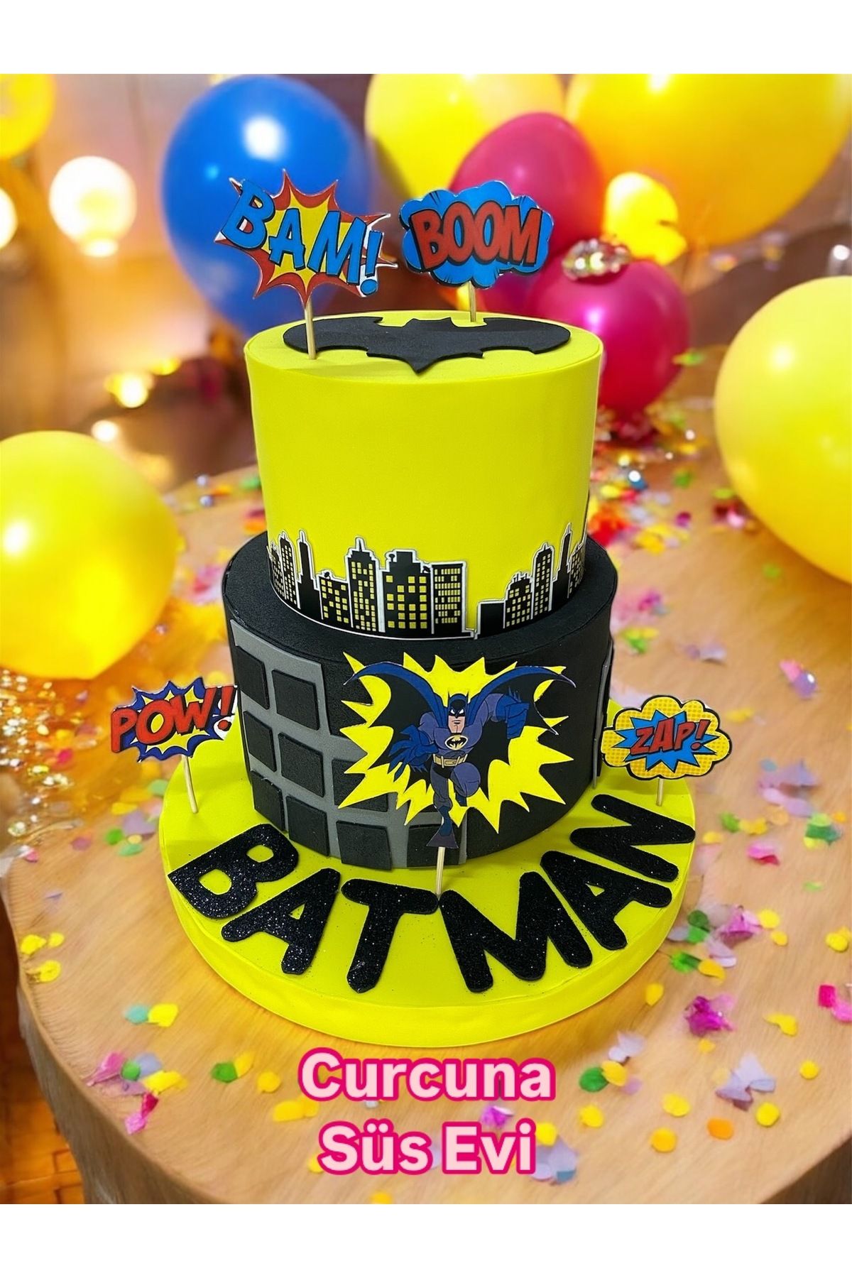 Dorado Batman Temalı 2 Katlı Maket Pasta - Çizgi Roman Konseptli Süslemeli