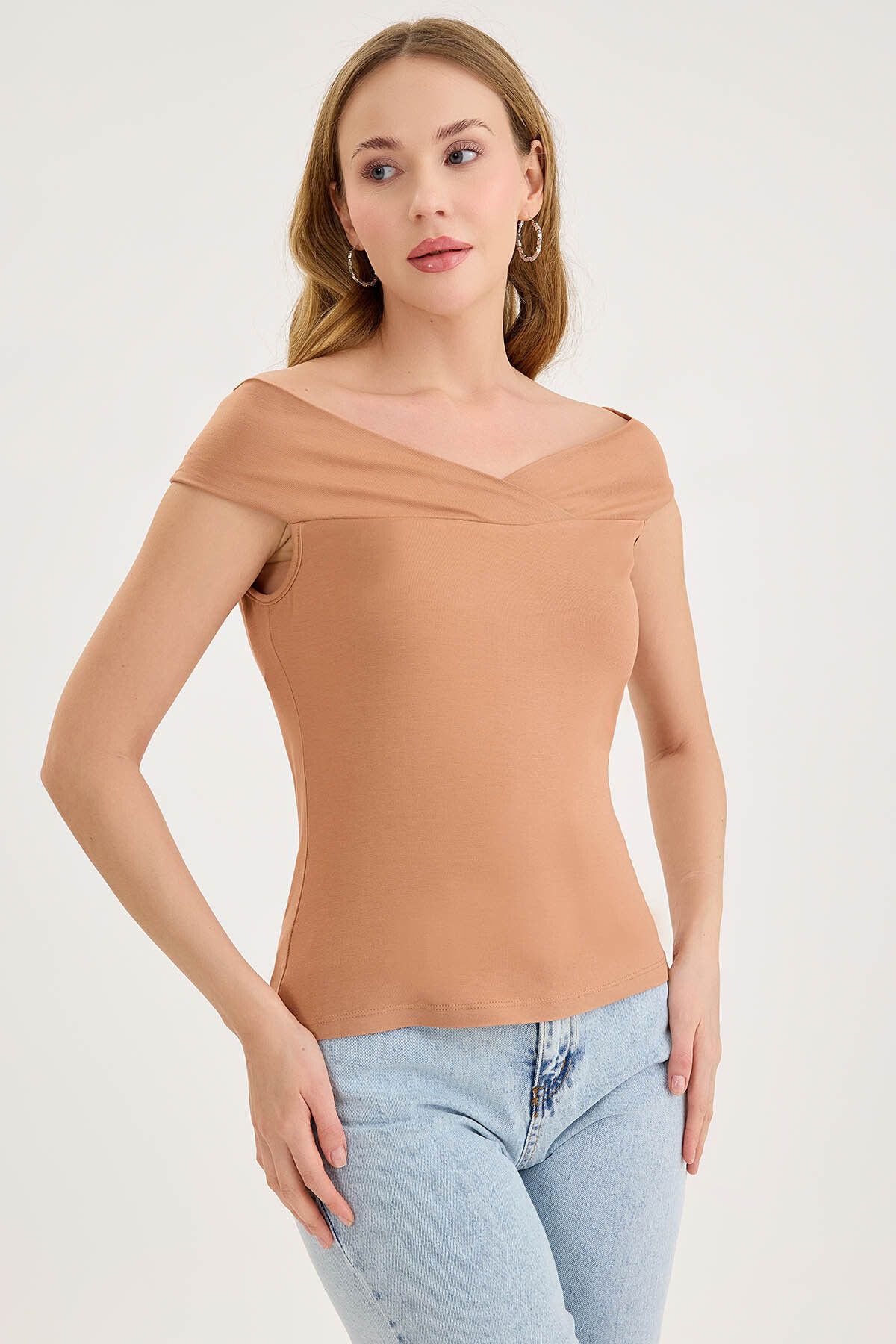 Vitrin-Boat Neck Blouse 4