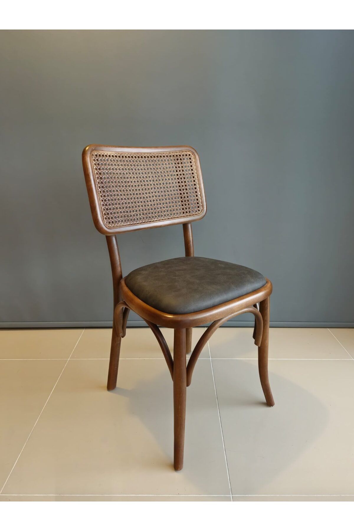 KleinHaus Furniture Lagos Hazeranlı Ahşap Sandalye (Kişiselleştirilebilir Renk Seçenekleri)