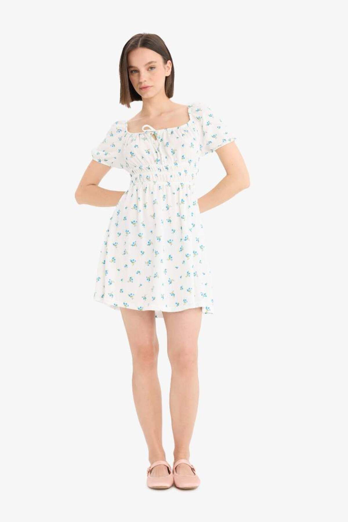 complete the look image