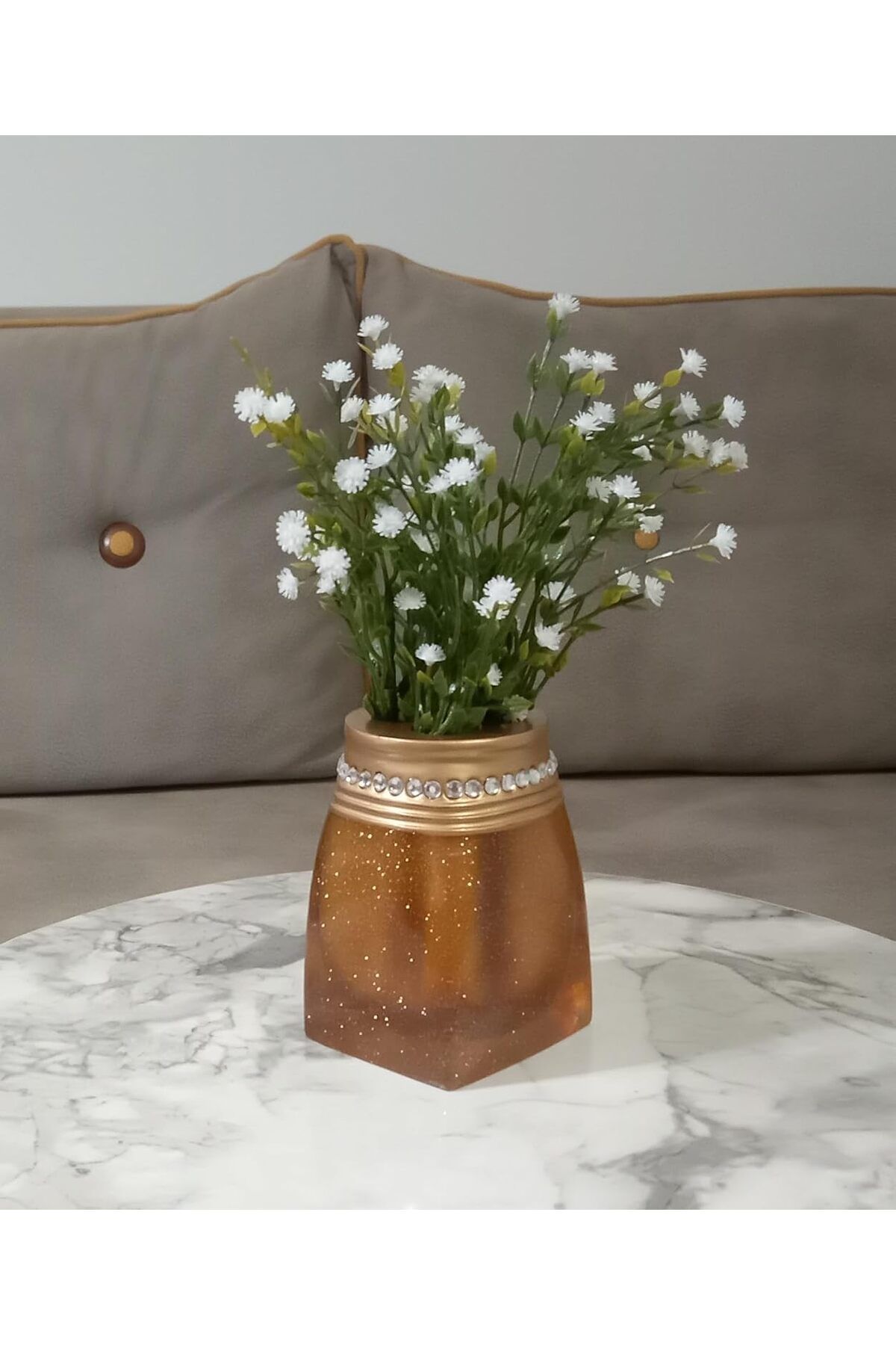 STOREMAX OZN DAHİL,VAZO DAHİL,VAZODA ÇİÇEK,BEYAZ YAPAY ÇİÇEK,VAZO DEKORATİF TAŞLI ALTIN POLİRESİN