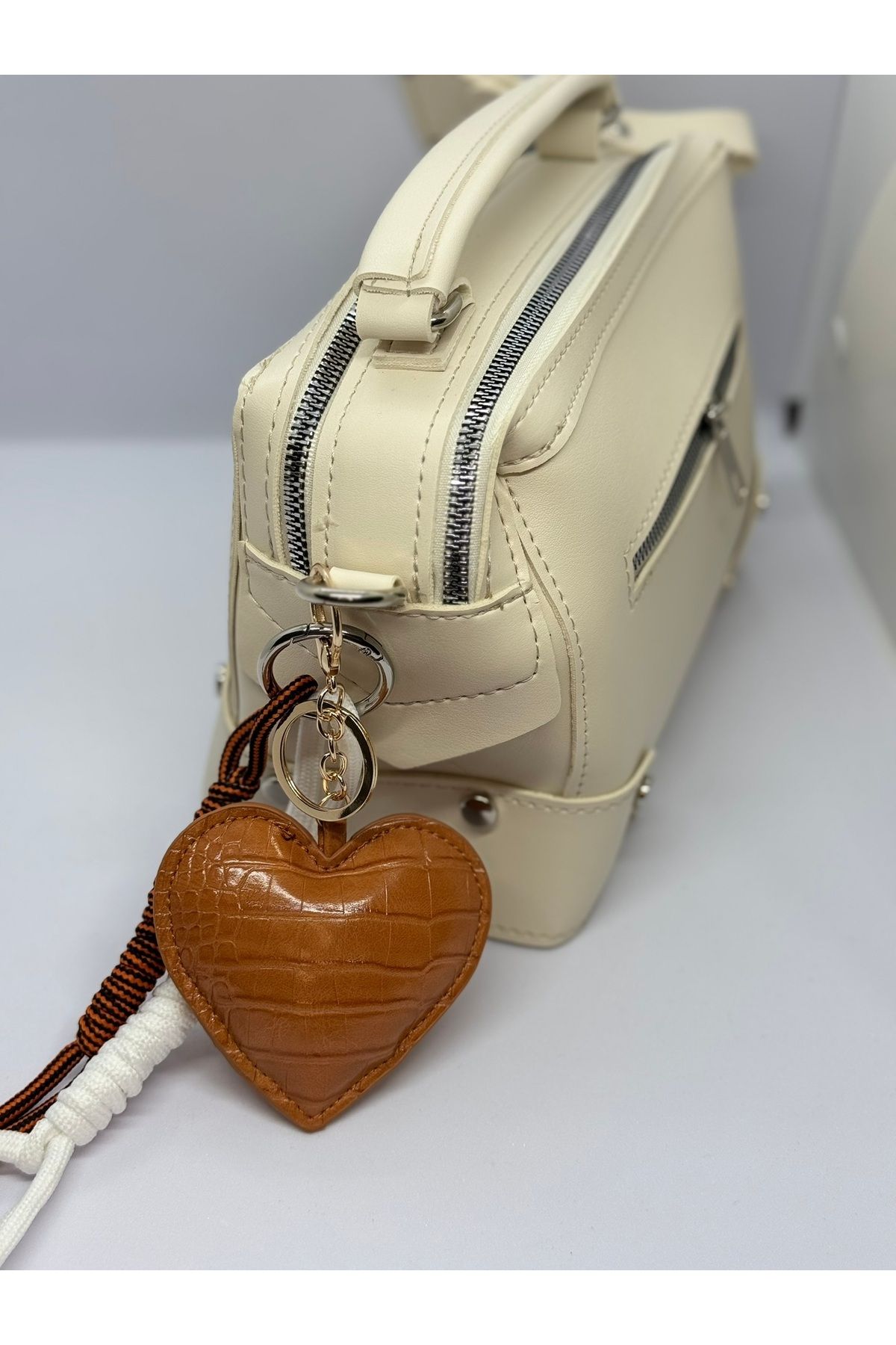 MODA CHARM