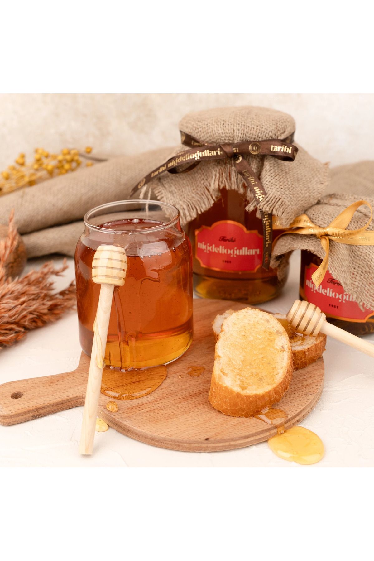 Tarihi Niğdelioğulları Süzme Çiçek Balı 850gr