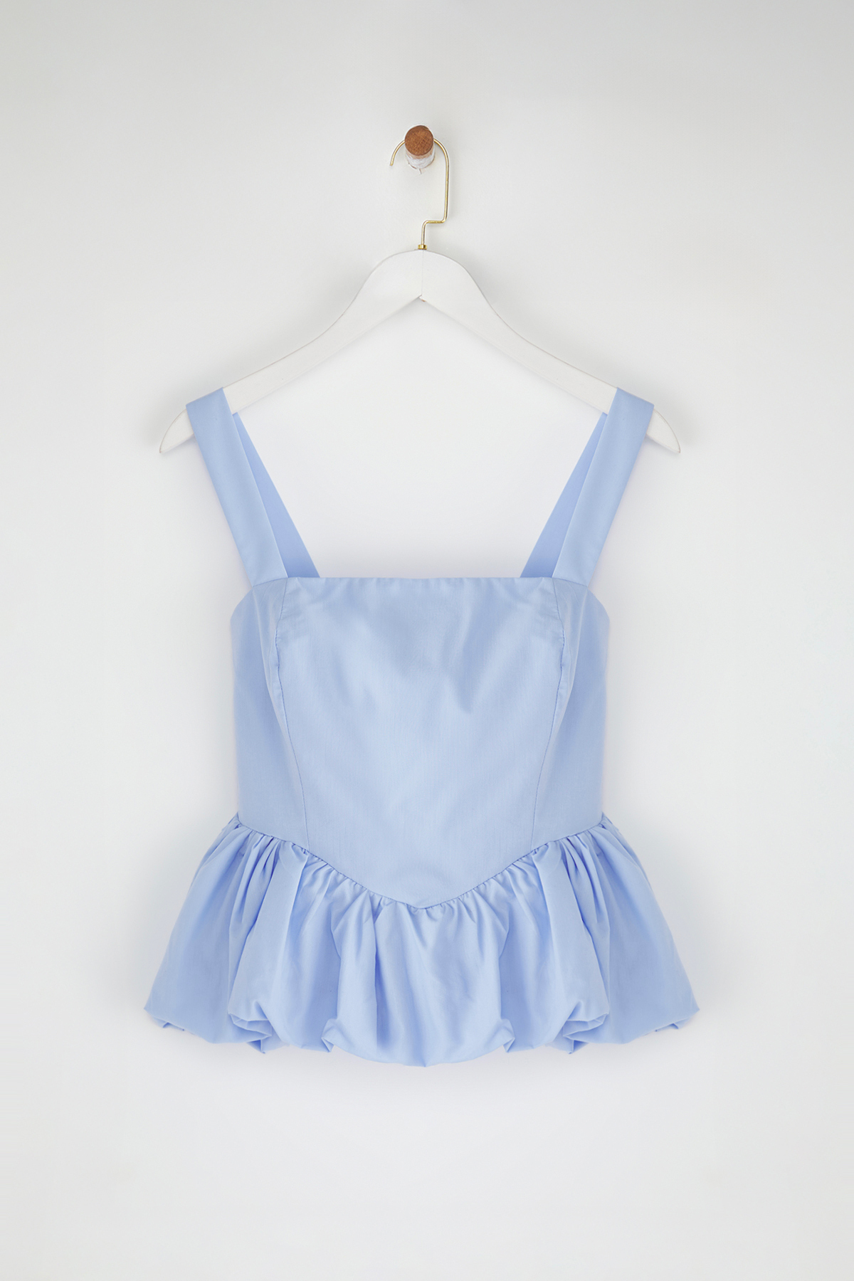 Trendyolmilla  Açık Mavi Balon Etek Askılı Dokuma Dokuma Bluz TWOSS25BZ00354 - Görsel 5