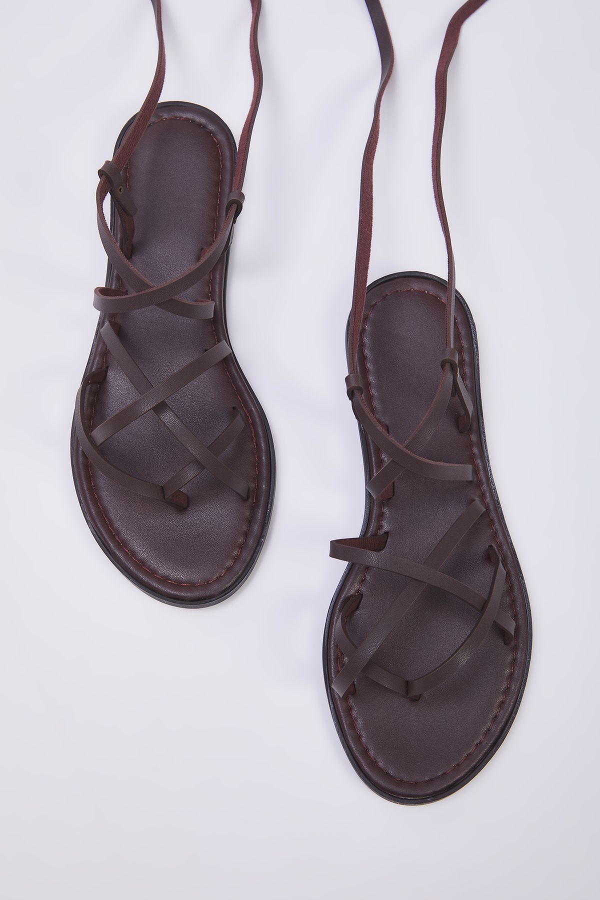 TRENDYOL SHOES Πικρό καφέ λουράκι στον αστράγαλο σαγιονάρες γυναικεία σανδάλια TAKSS25SD00021