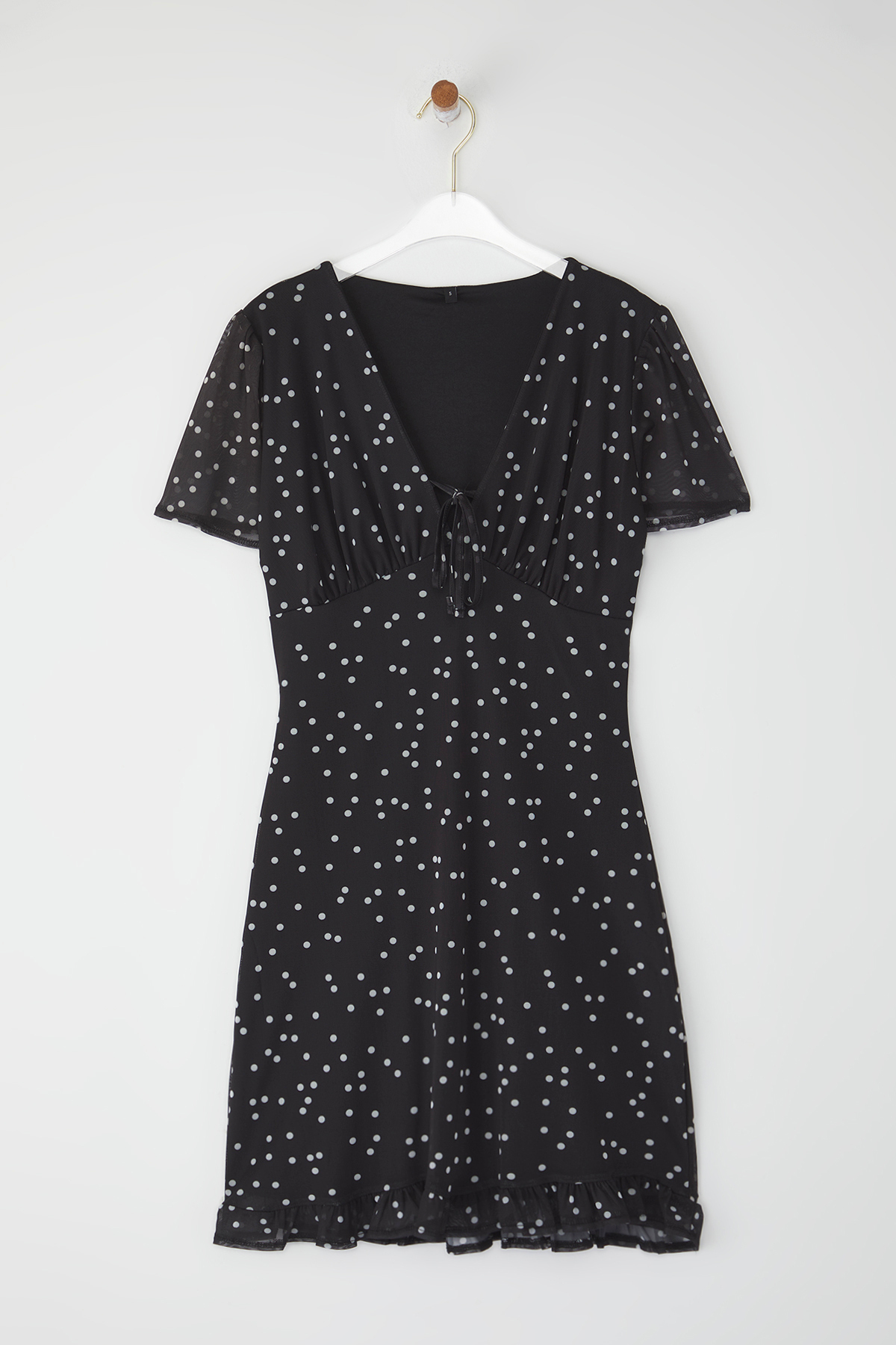 Trendyolmilla  Siyah Puantiyeli Mini Tül Fitted/Vücuda Oturan Bağlama Detaylı Örme Elbise TWOSS25EL00243 - Görsel 6