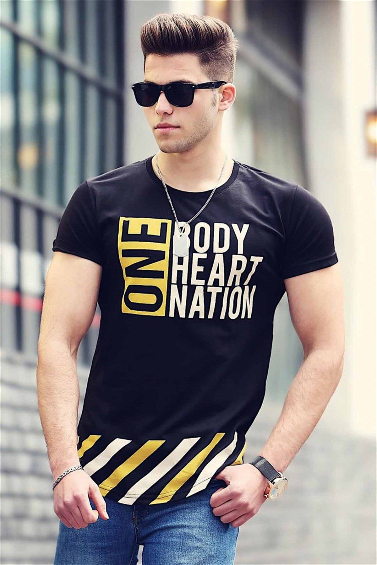 Madmext-Τυπωμένο μαύρο T-Shirt 3082 1