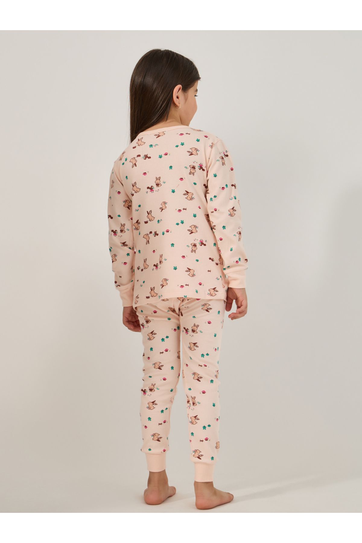 Styli-All-Over Print Round Neck T-Shirt and Pyjama Set 6
