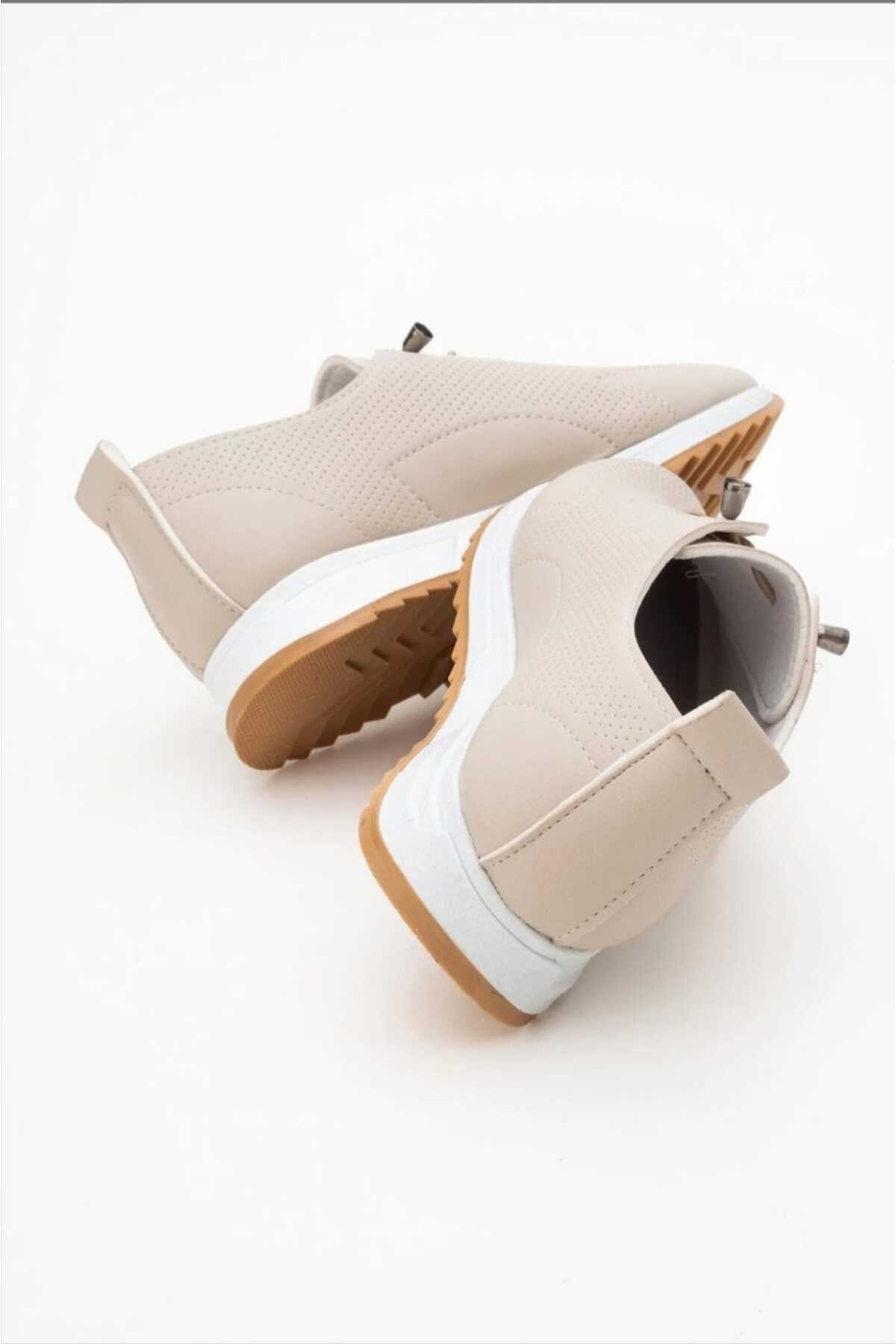 أحذية رياضية يومية مرنة ومثقبة ومريحة من المطاط ون...