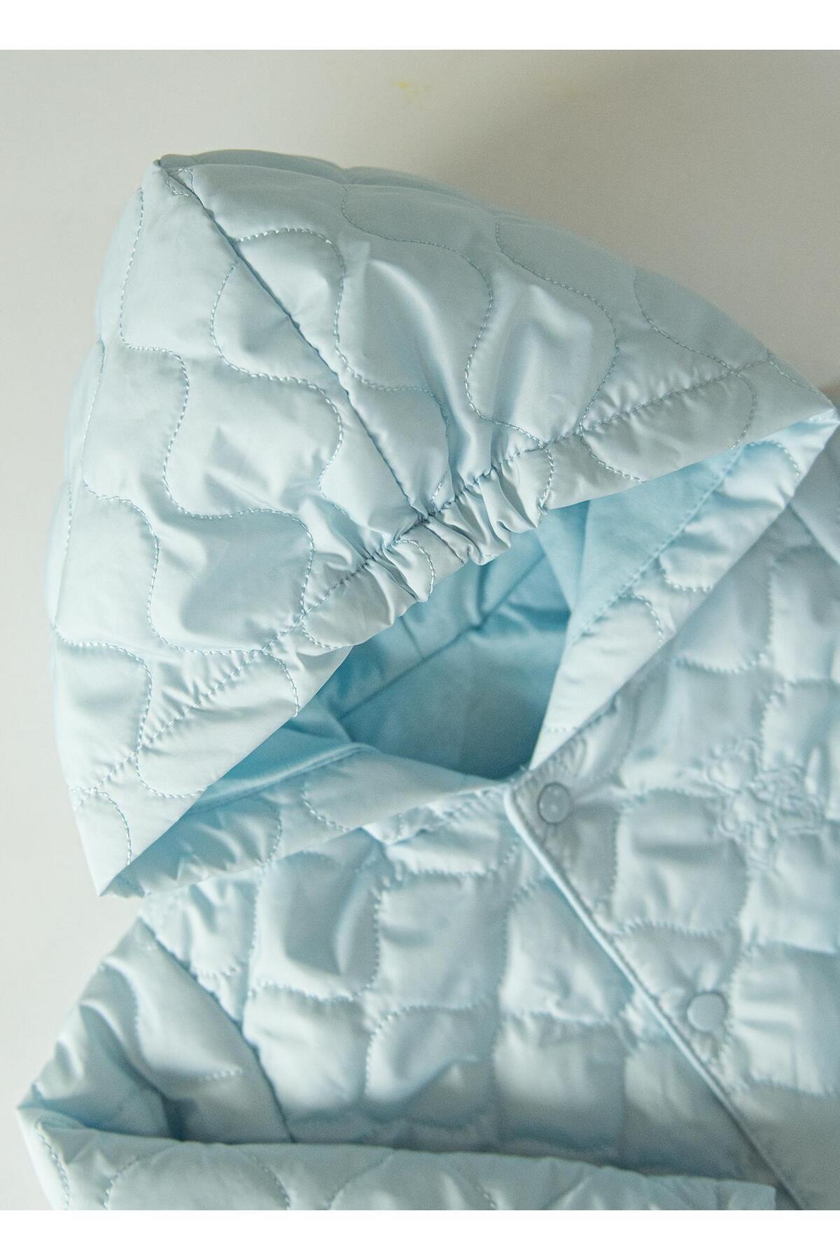 kitikate Capella Kapitone Mont Mavi fotoğrafı 3 (önizleme)