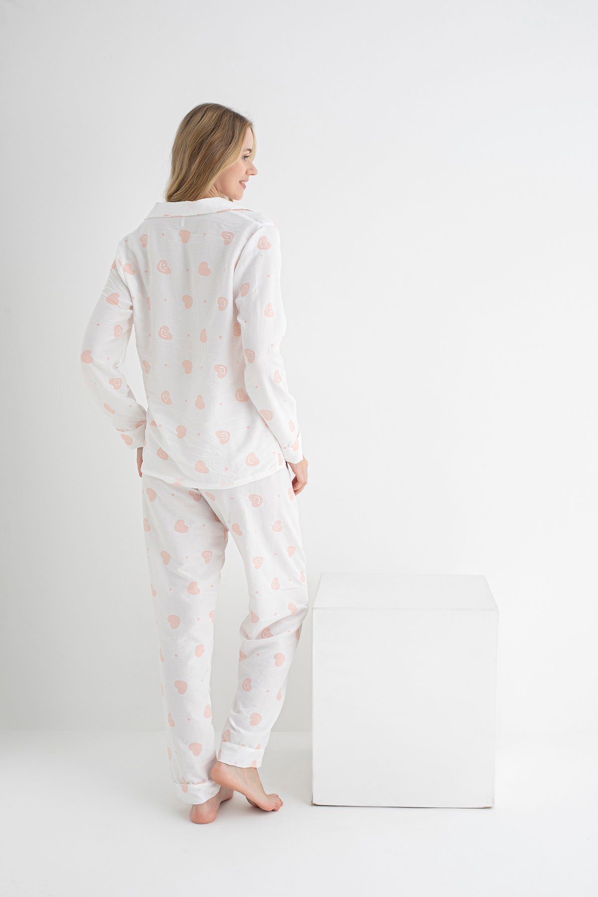 DOFİ-Dofi Women Ecru Smiley Heart Patterned Pajamas Set Long Sleeve, Buttoned, Aerobin Fabric 4