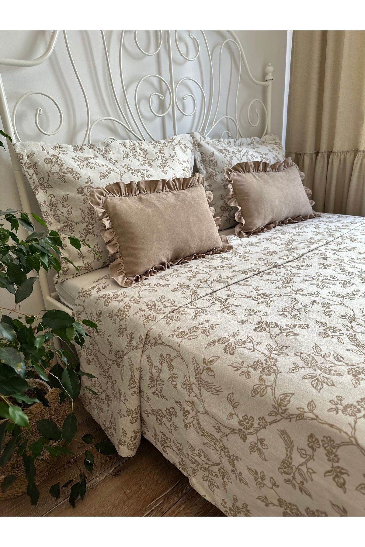 Decamor home-Bird Patterned Beige Bedspread & Pique Set Double 220 X 240 3