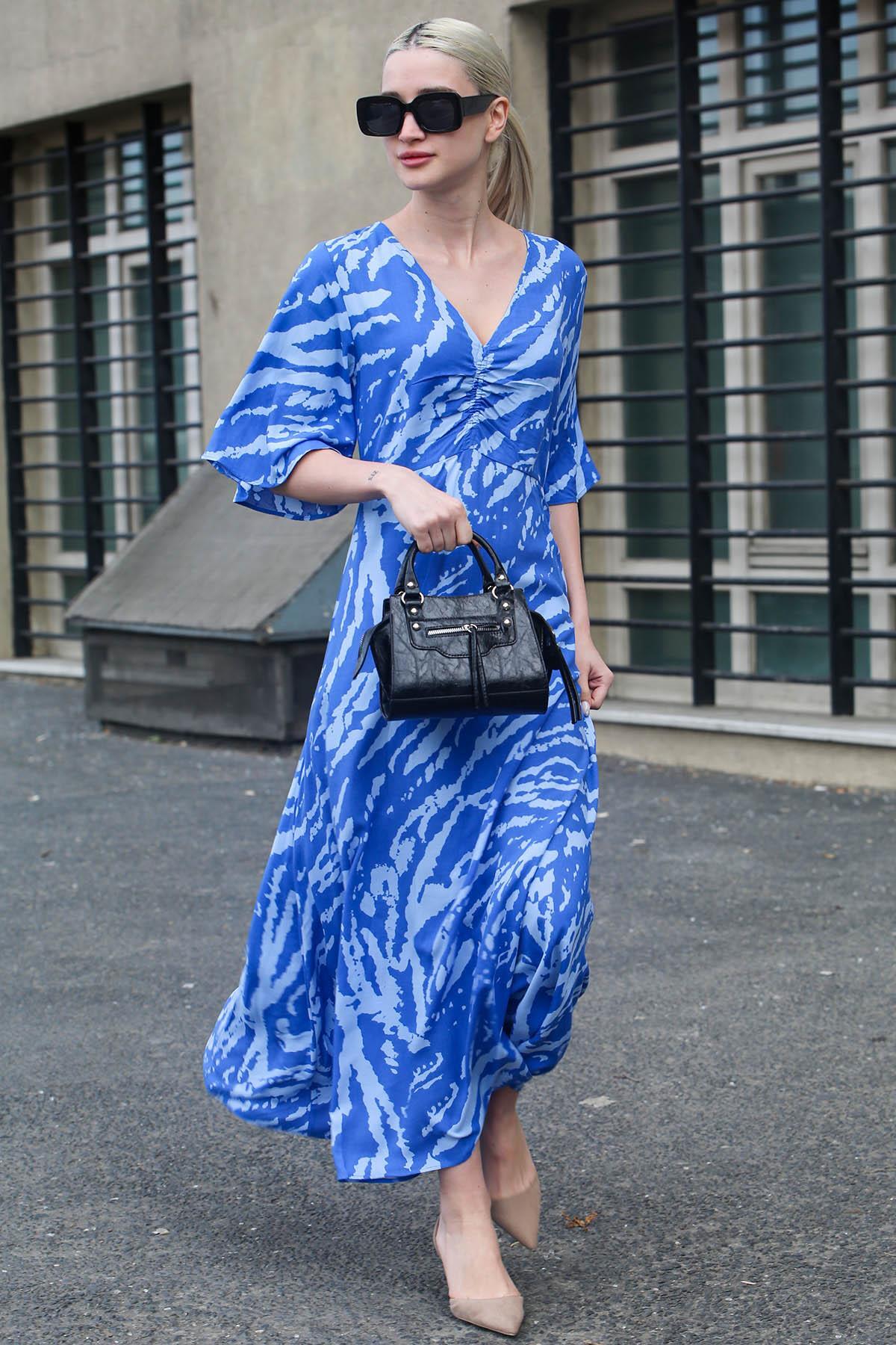 Madmext Cobalt Blue Patterned V-Neck Midi Dress Mg1797