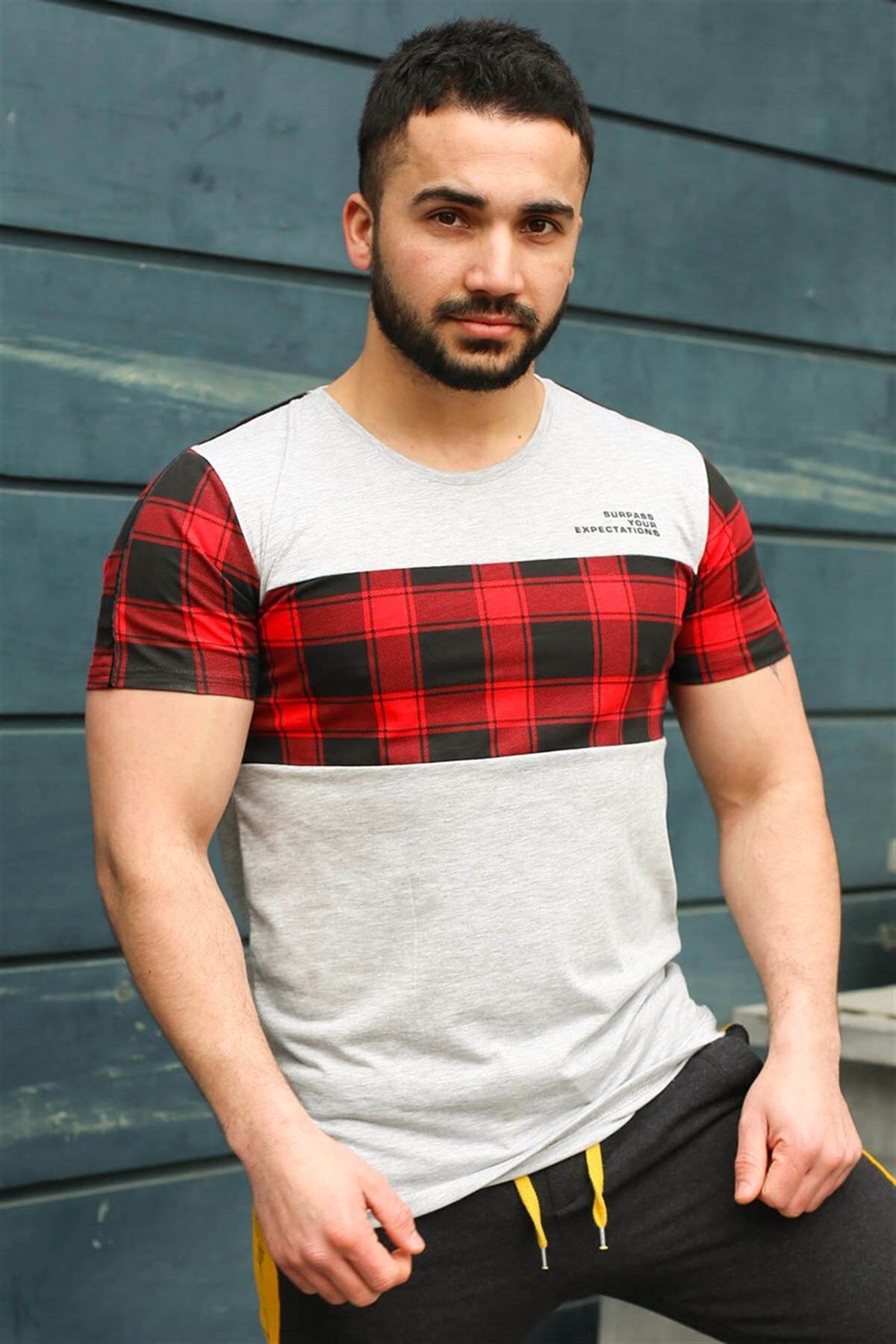Madmext-Tricou alb în carouri cu gât crew 3004 3