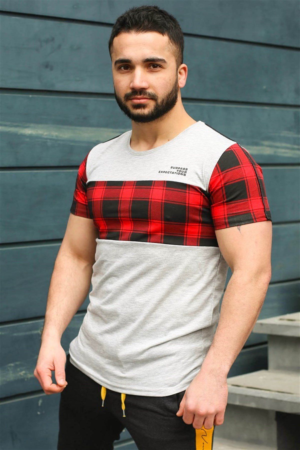 Madmext-Tricou alb în carouri cu gât crew 3004 2