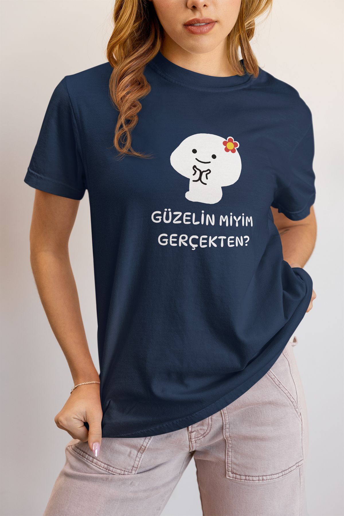 qoeuyl boutique Güzelin miyim Gerçekten Baskılı Sevgiliye, Eşe Özel Hediyelik Eğlenceli Renkli Unisex T-Shirt