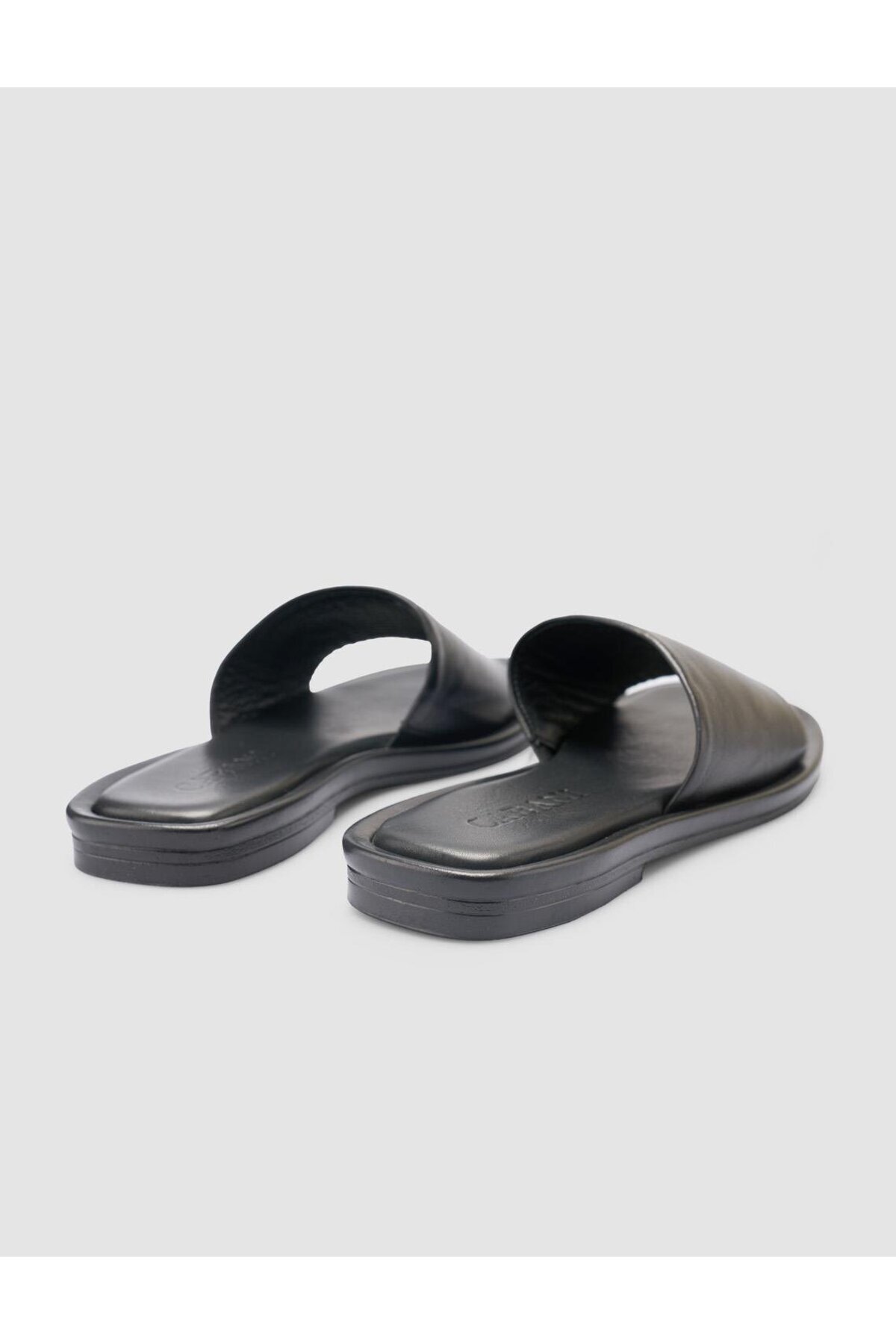 Cabani-100% Genuine Leather Black Women's Slippers 3