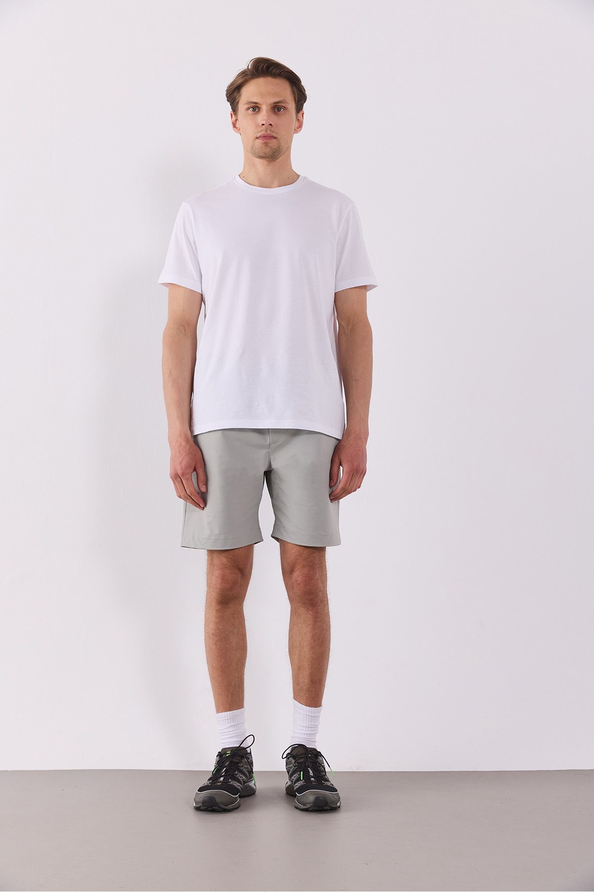 VENA-Elastic Waist Technical Shorts - Gray 3