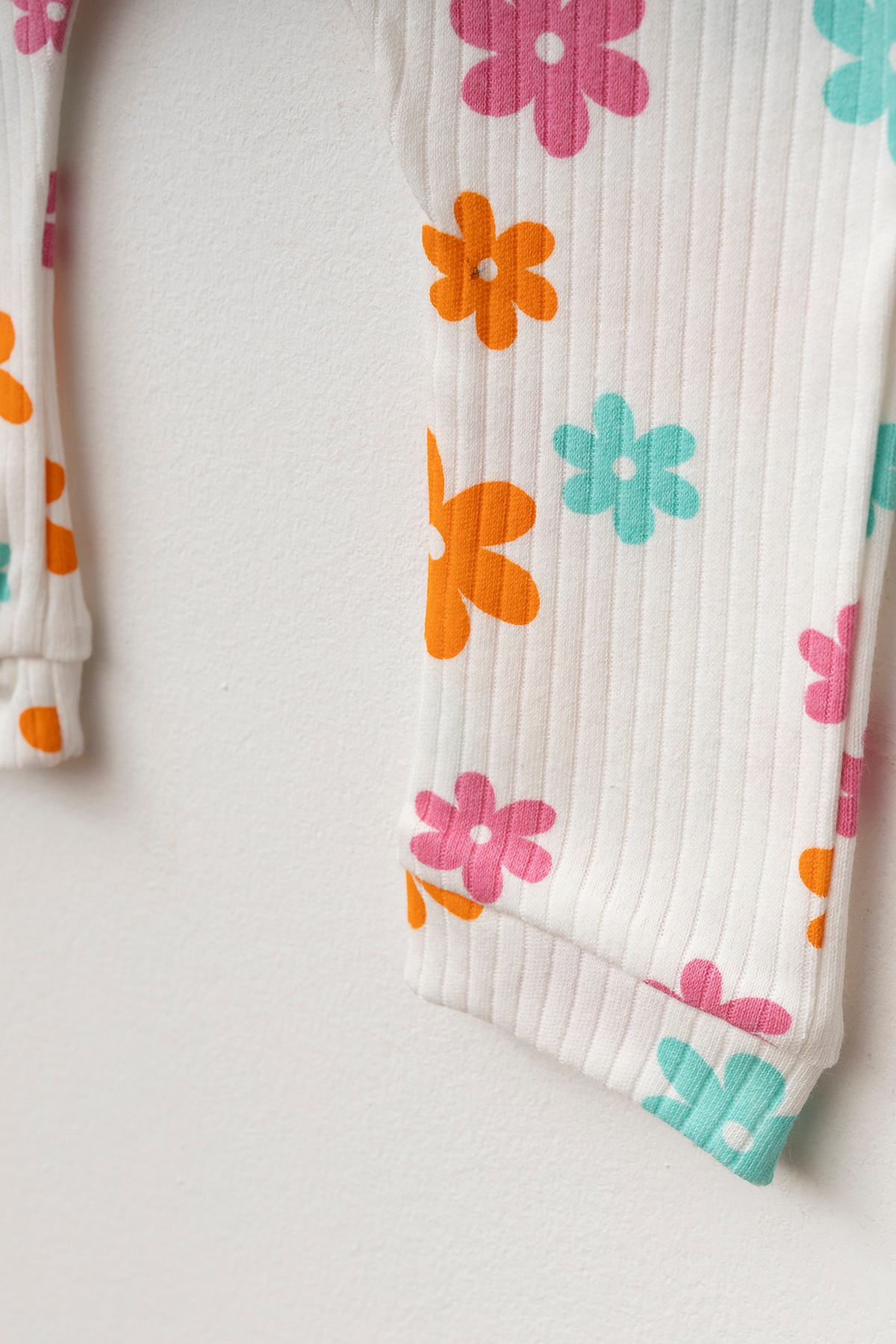 yukobaby bebeğiniz için en doğalı BEBEK LİTTE FLOWER 3-6-9 AY PAMUKLU MANŞETŞİZ TULUM YENİDOĞAN HASTANE ÇIKIŞI BEBEK KIYAFETİ YK987 fotoğrafı 4 (önizleme)