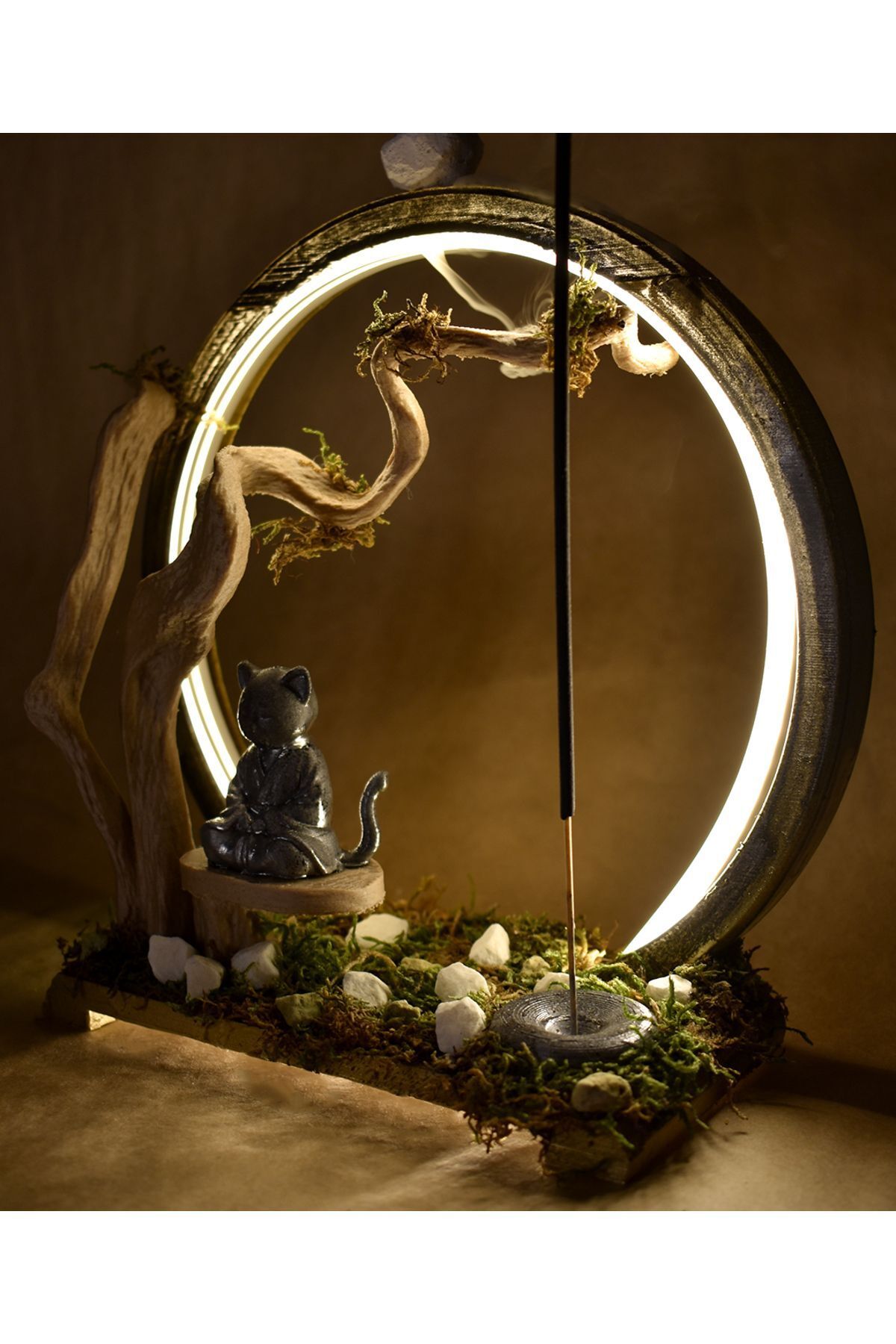 FORTE DESING Zen Kedi Tütsülük ve LED Gece Lambası Meditasyonun Büyüsü