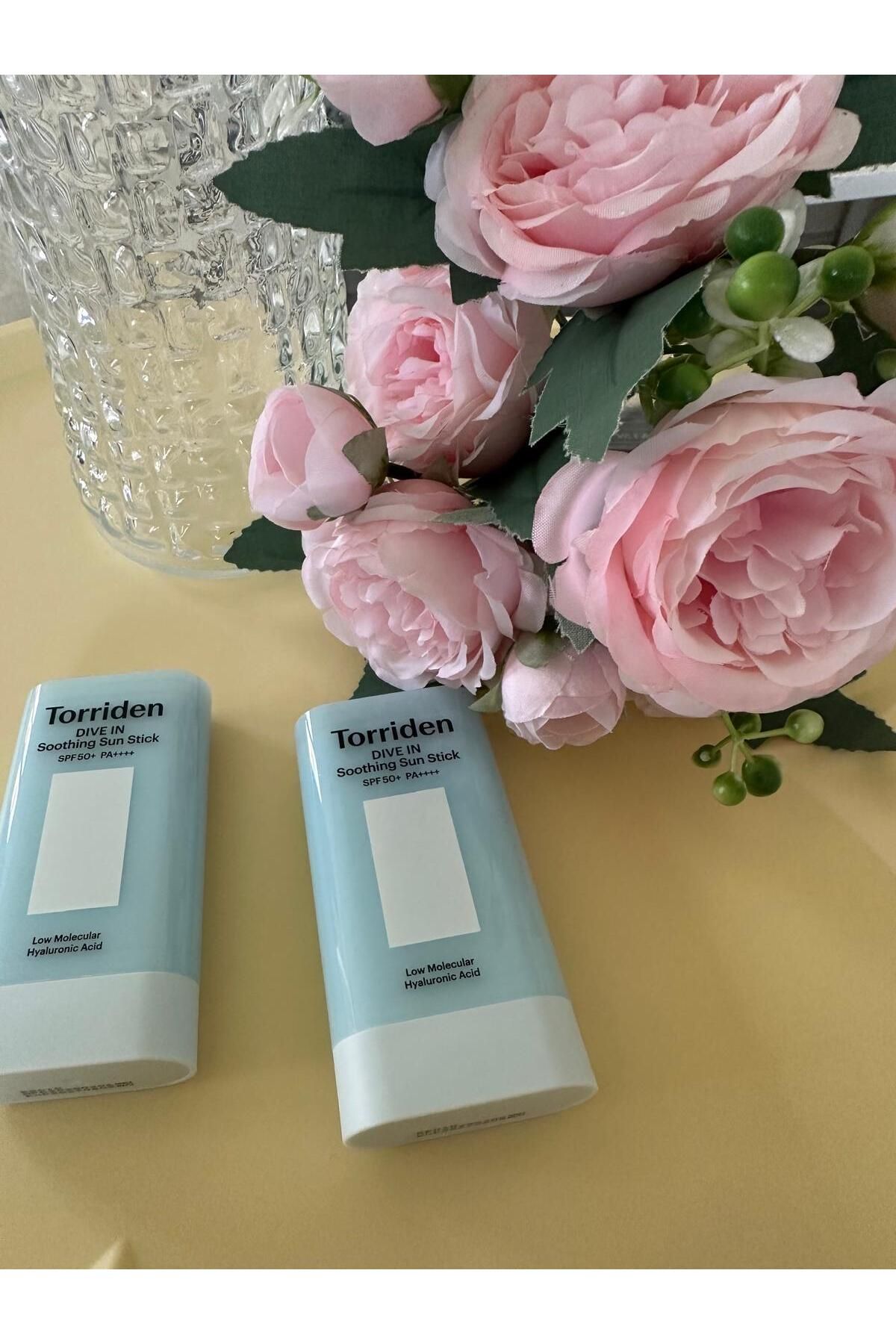 کرم ضد آفتاب صورت غواصی در SLOOPHING SUN STICK SPF50 PA 10 چوب اسید هیالورونیک مختلف Torriden