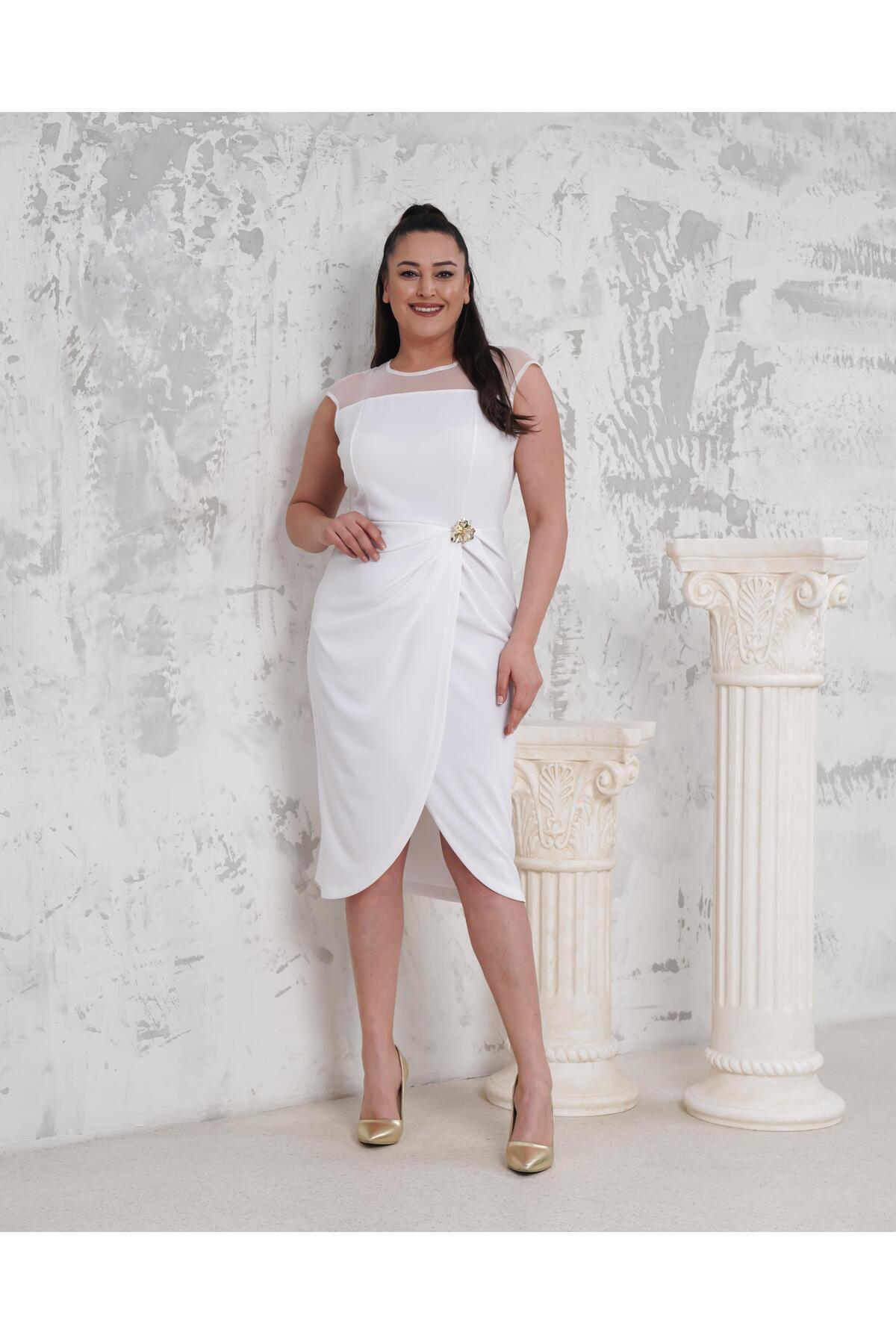 Butik Nilyam-Women's Plus Size Transparent Neck Draping Detailed Brooch Midi Evening Dress 24744 1