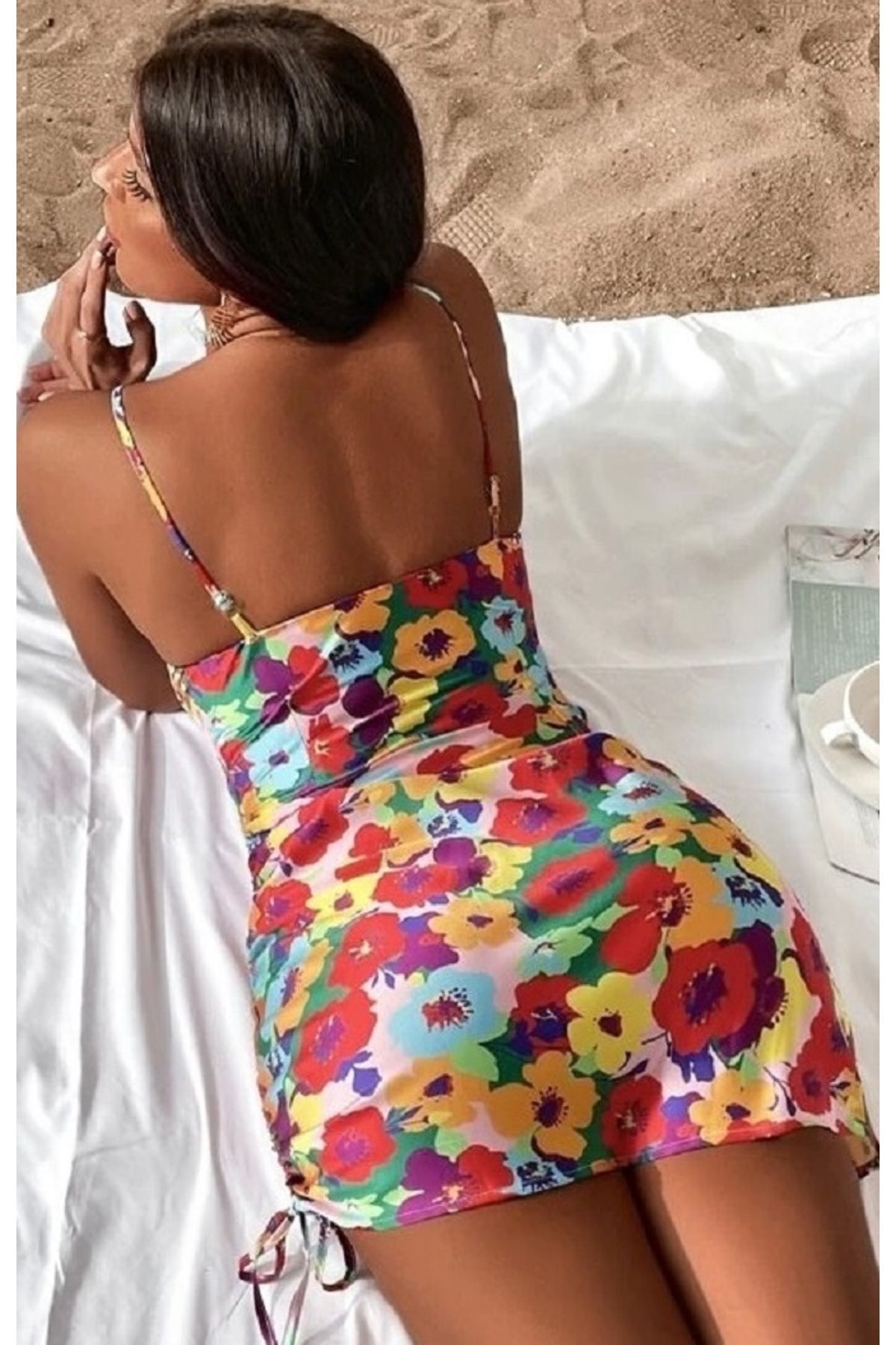Lingeretta Plaj Elbisesi Slim Fit Yan Büzgü İp Detaylı Çiçek Desenli Zarif Elbise